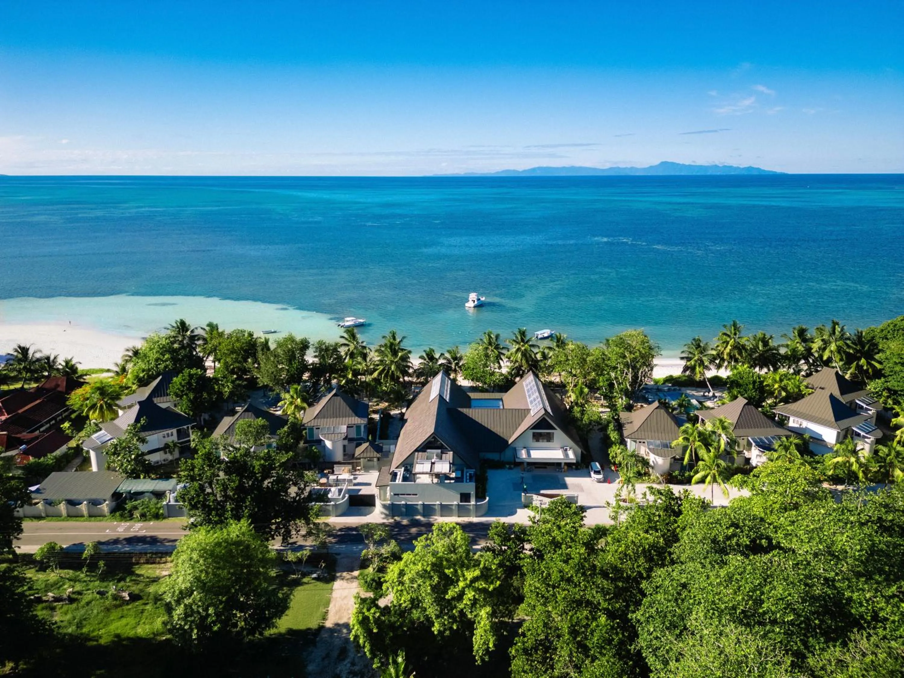 Property building in Indian Ocean Lodge