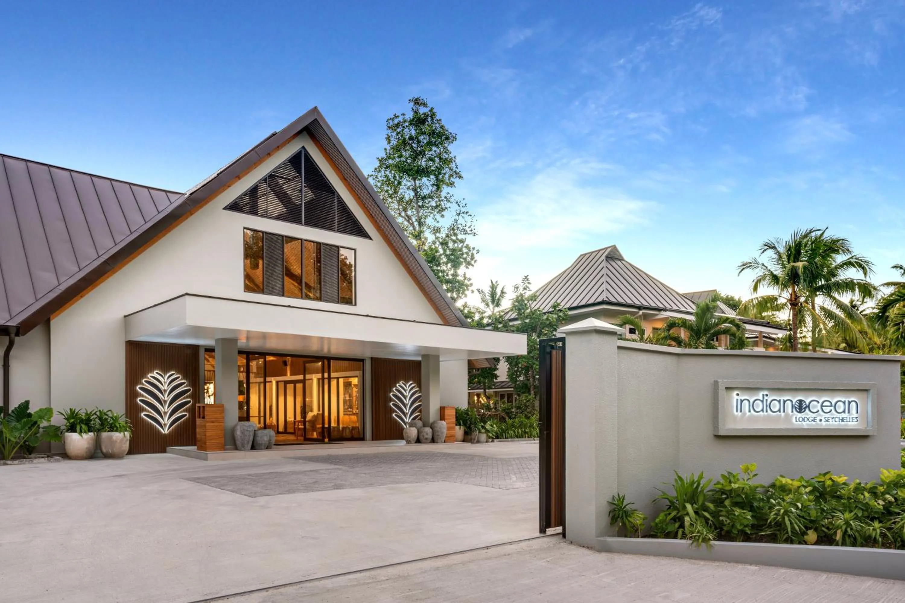 Property building in Indian Ocean Lodge