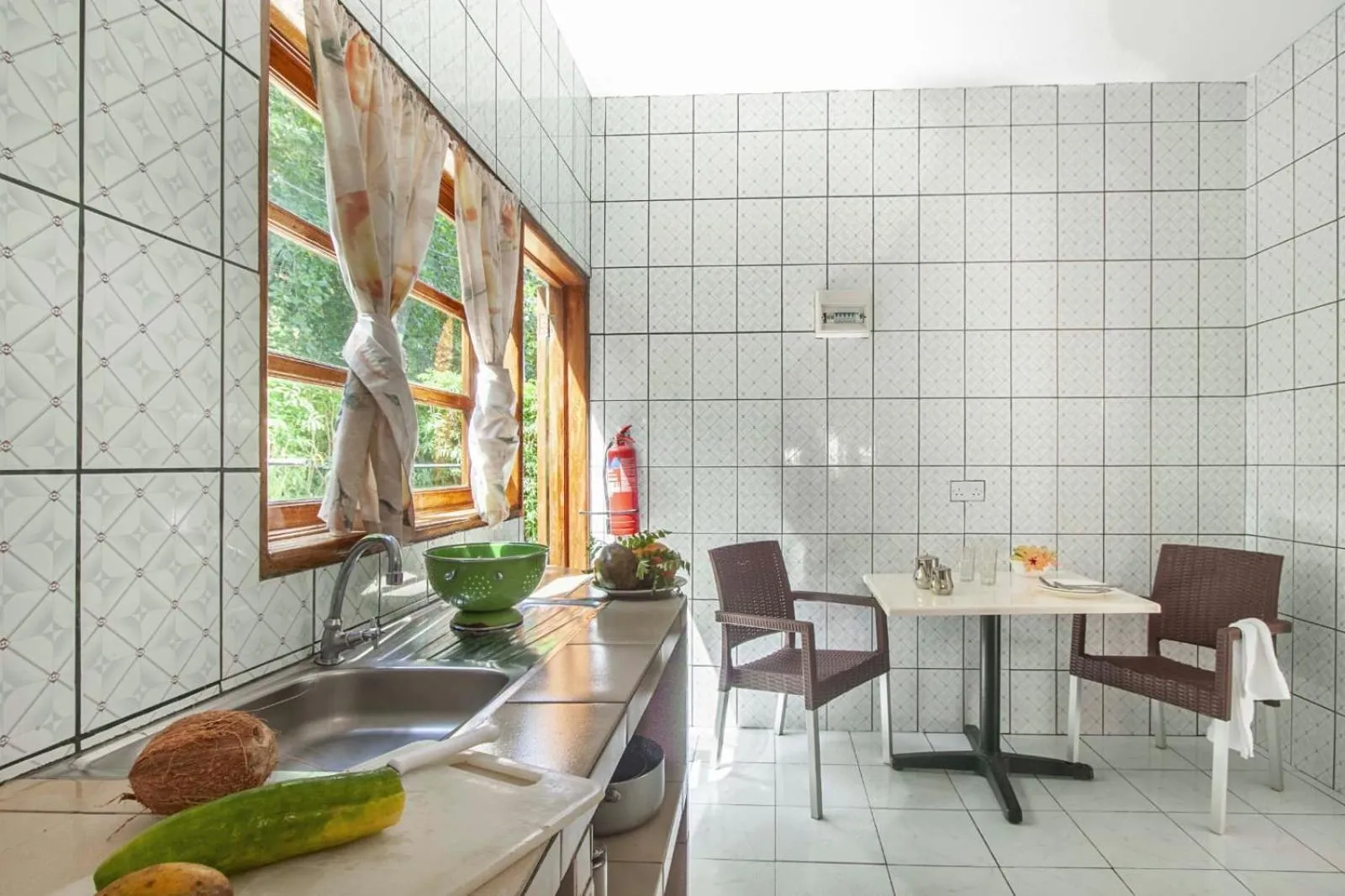 Breakfast in Tannette Villa