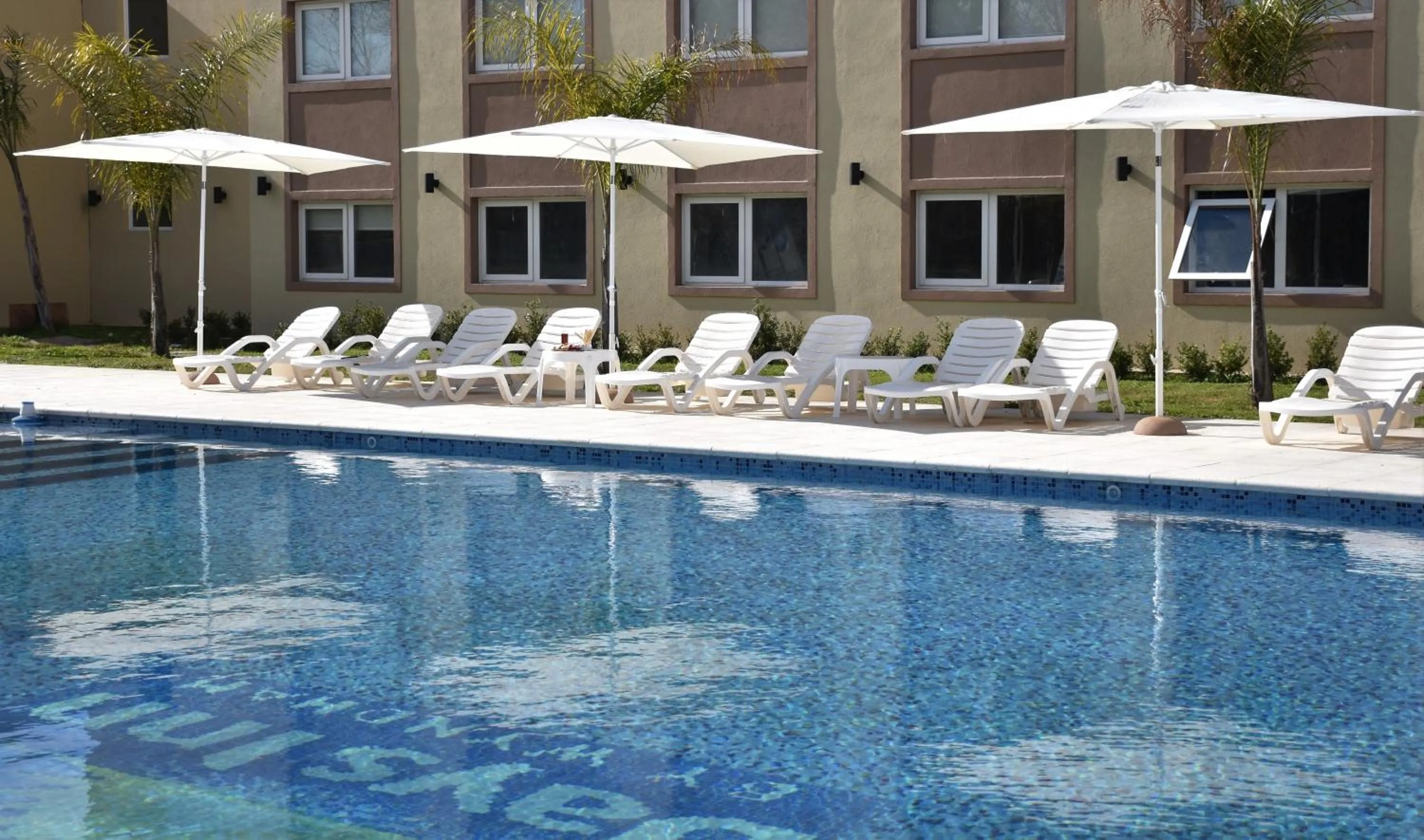 Swimming pool in Days Inn Zarate