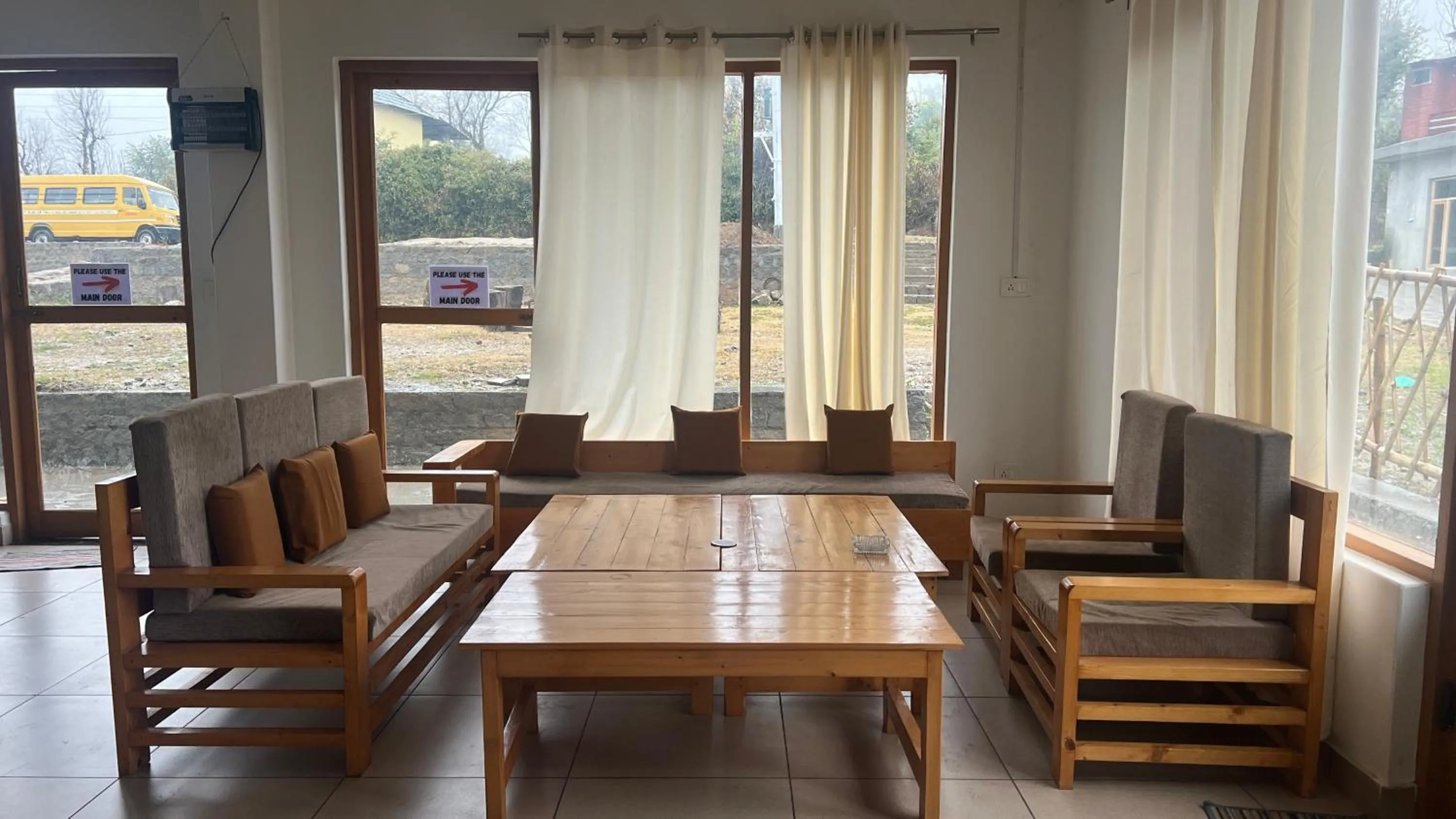 Communal lounge/ TV room in Flyscape