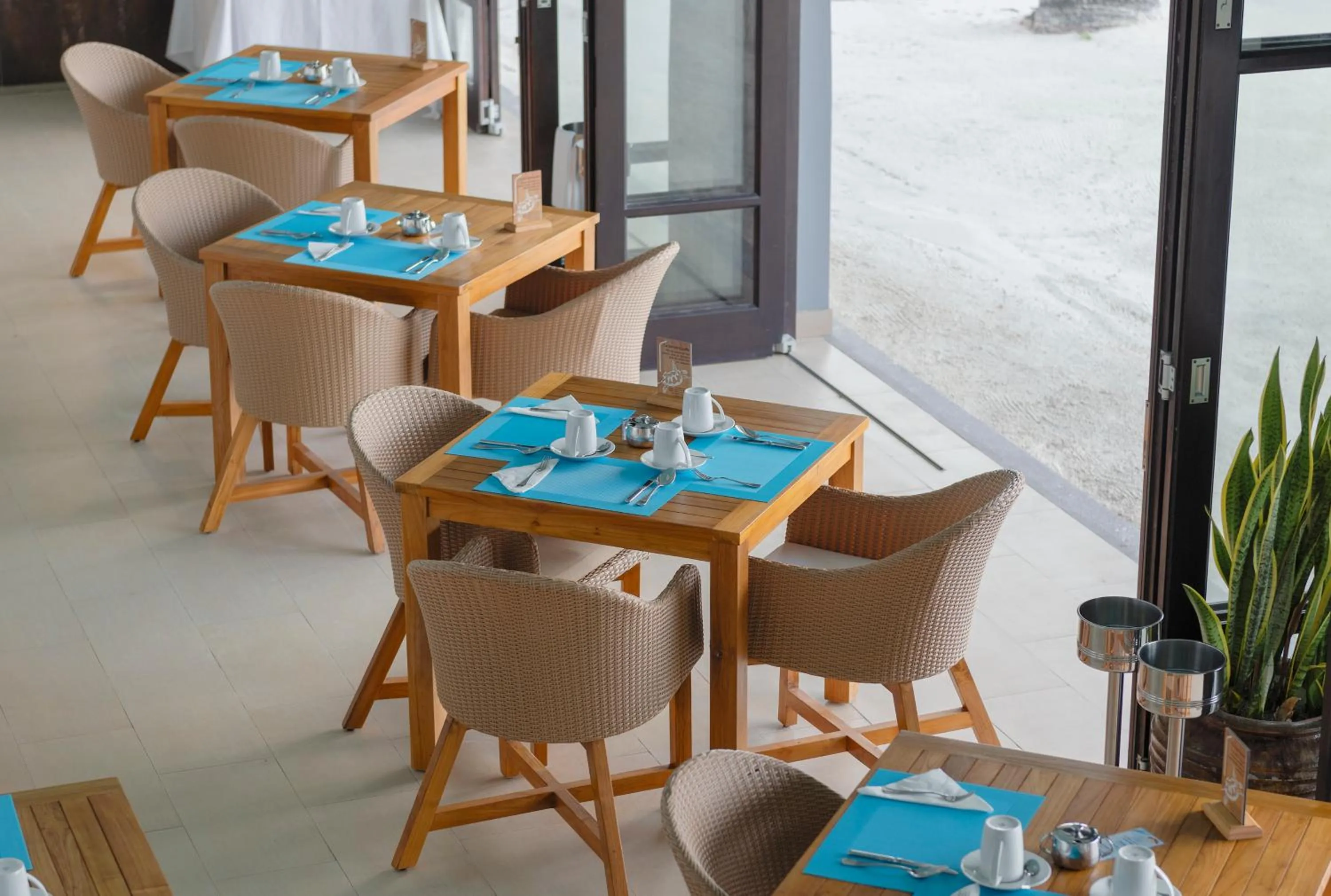 Restaurant/places to eat in Hotel L'Archipel