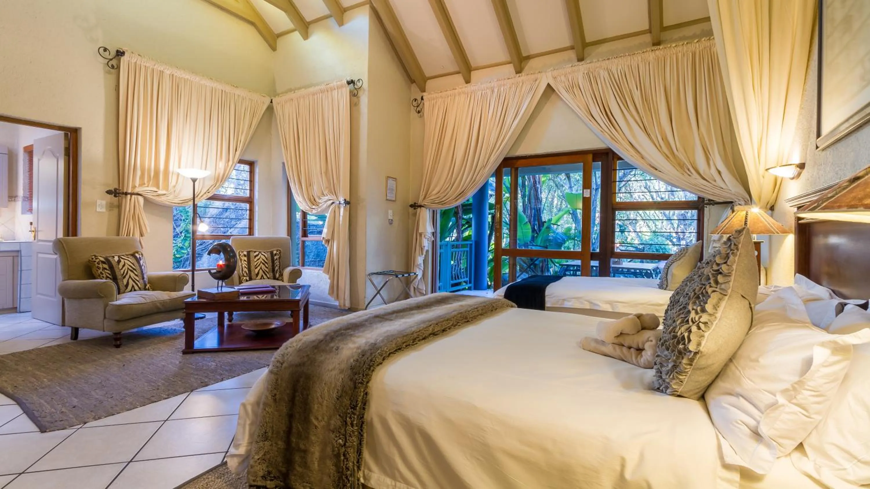 Photo of the whole room, Bed in Jörn's Gästehaus