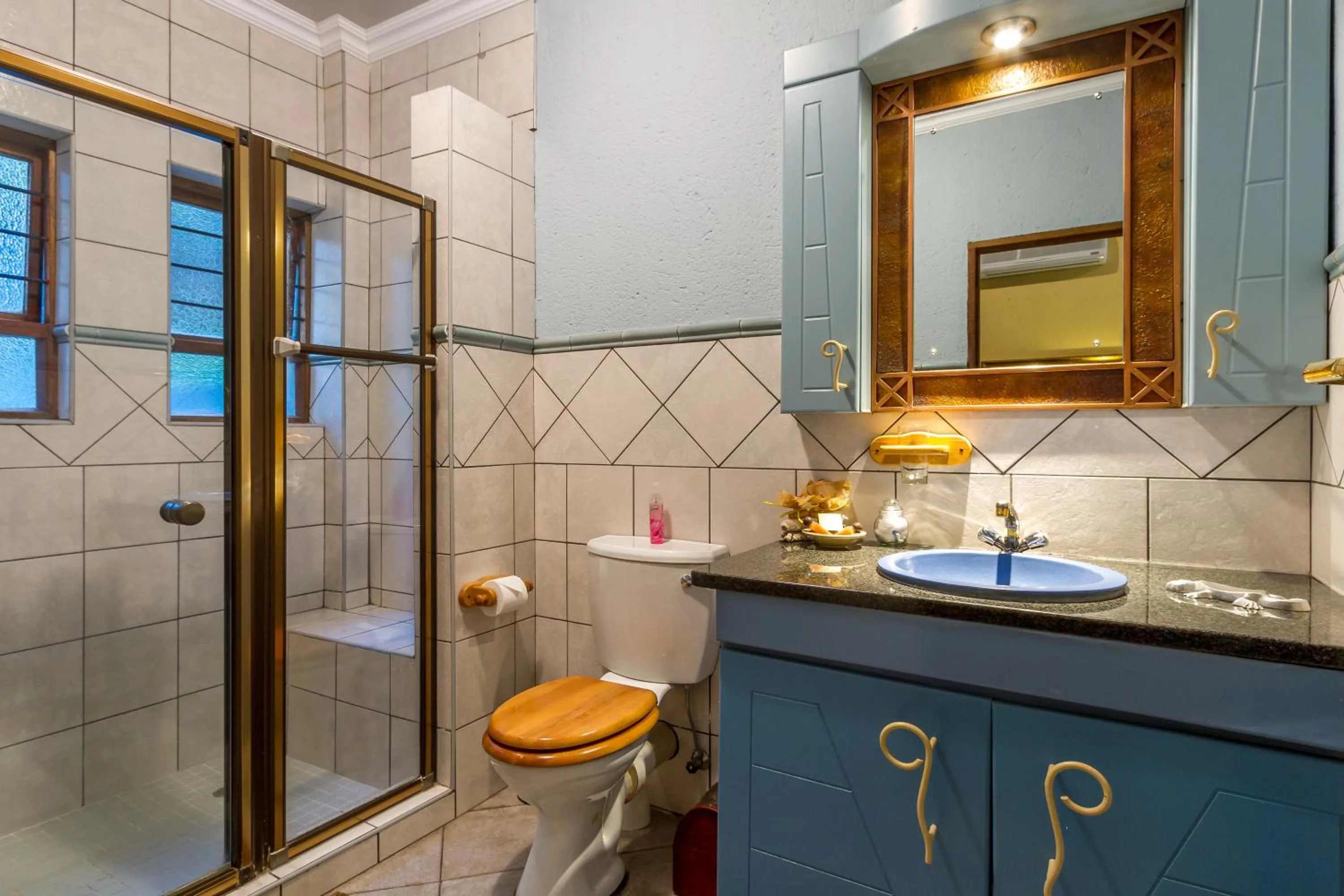 Bathroom in Jörn's Gästehaus