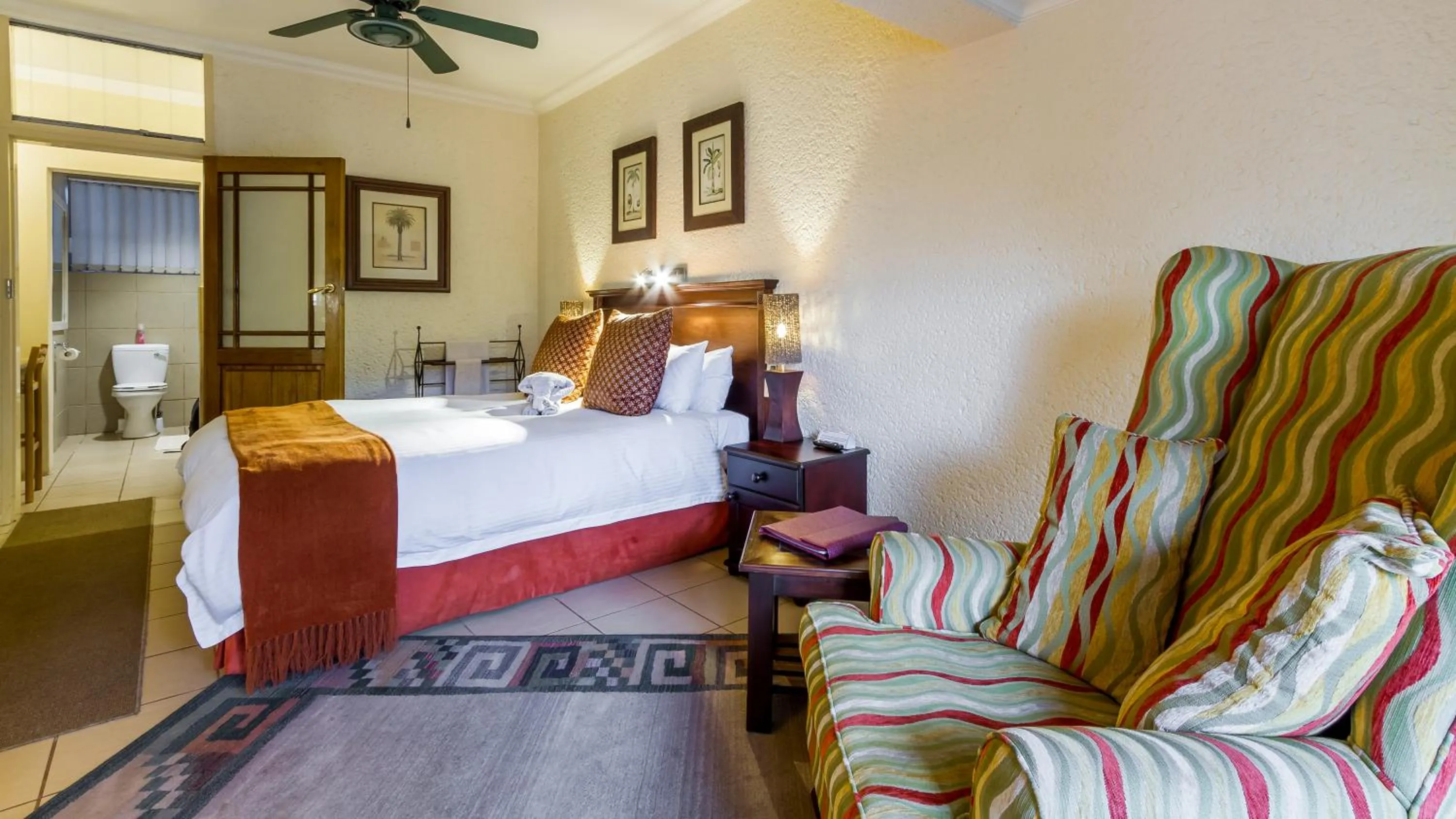 Photo of the whole room, Bed in Jörn's Gästehaus