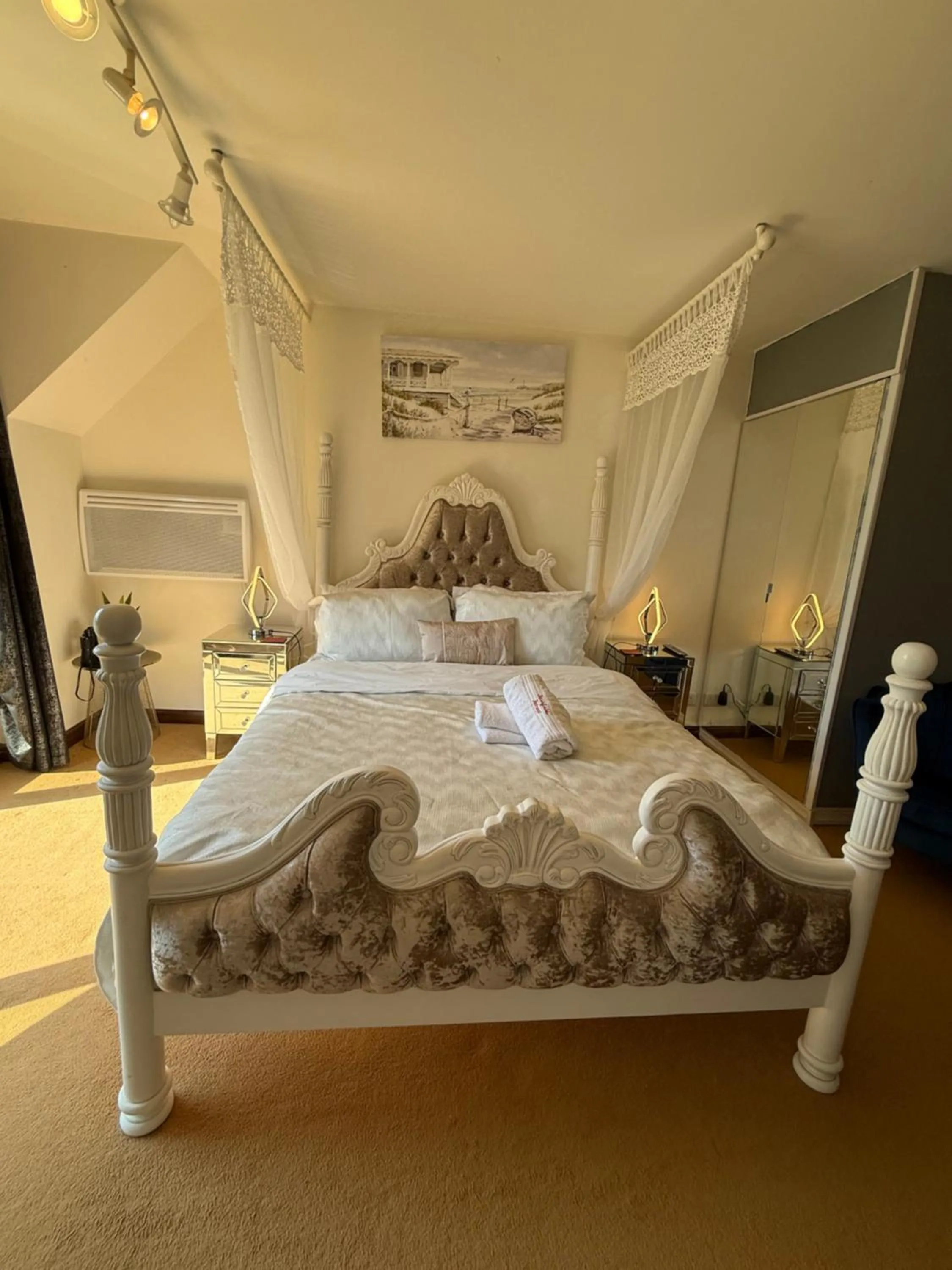 Bed in Barnfields Retreat