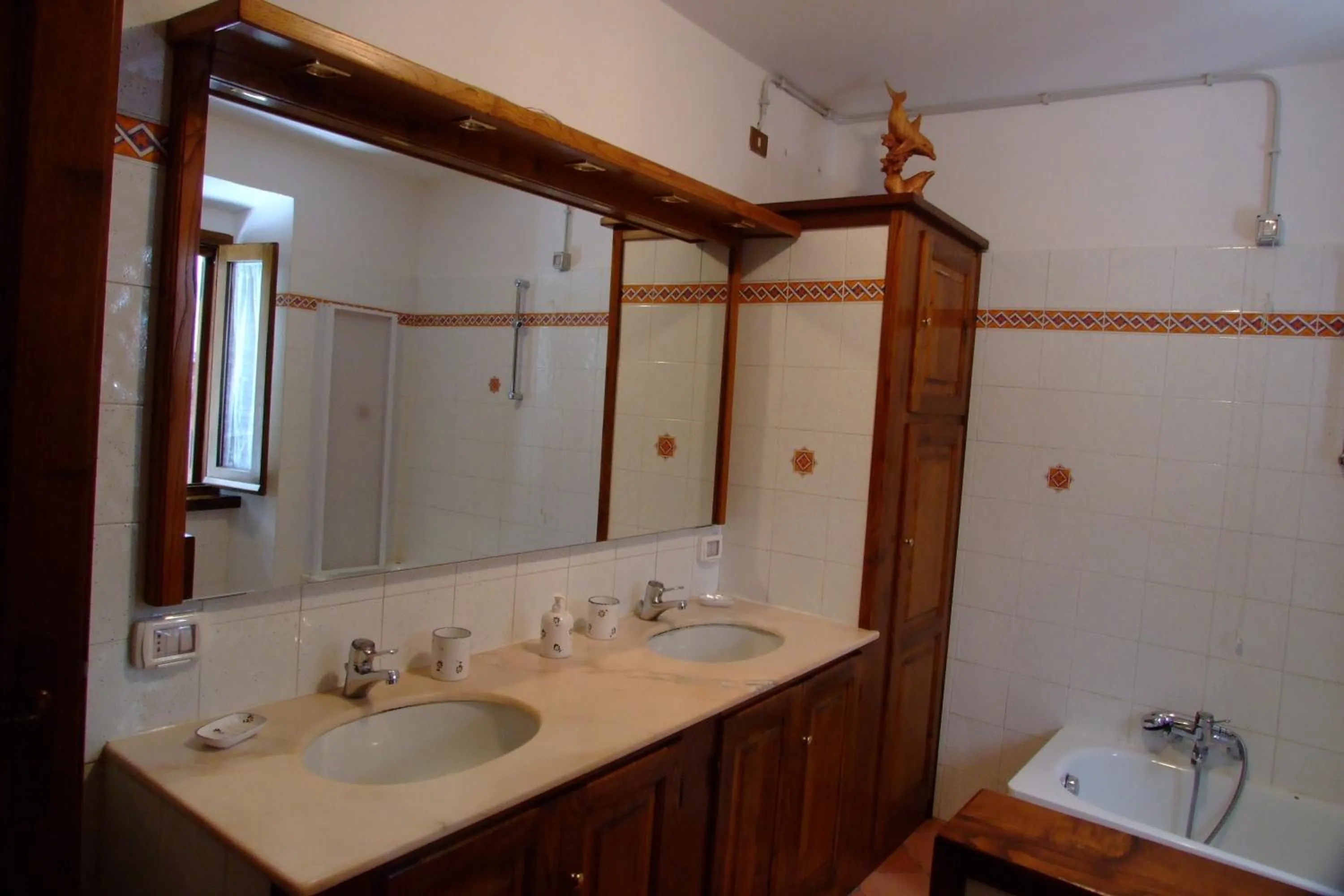 Bathroom in Il Sorriso Dei Monti