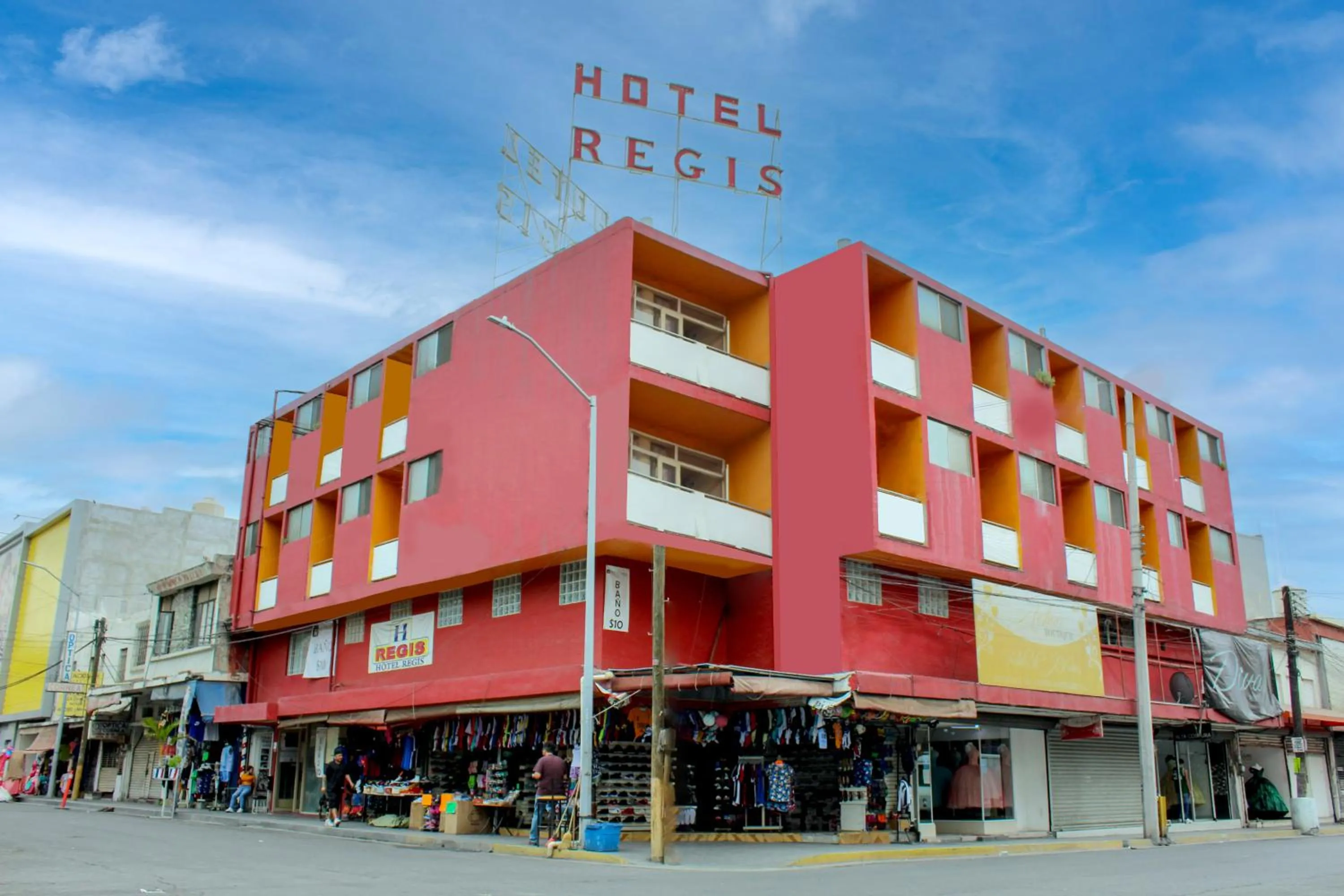 Property building in Hotel Regis