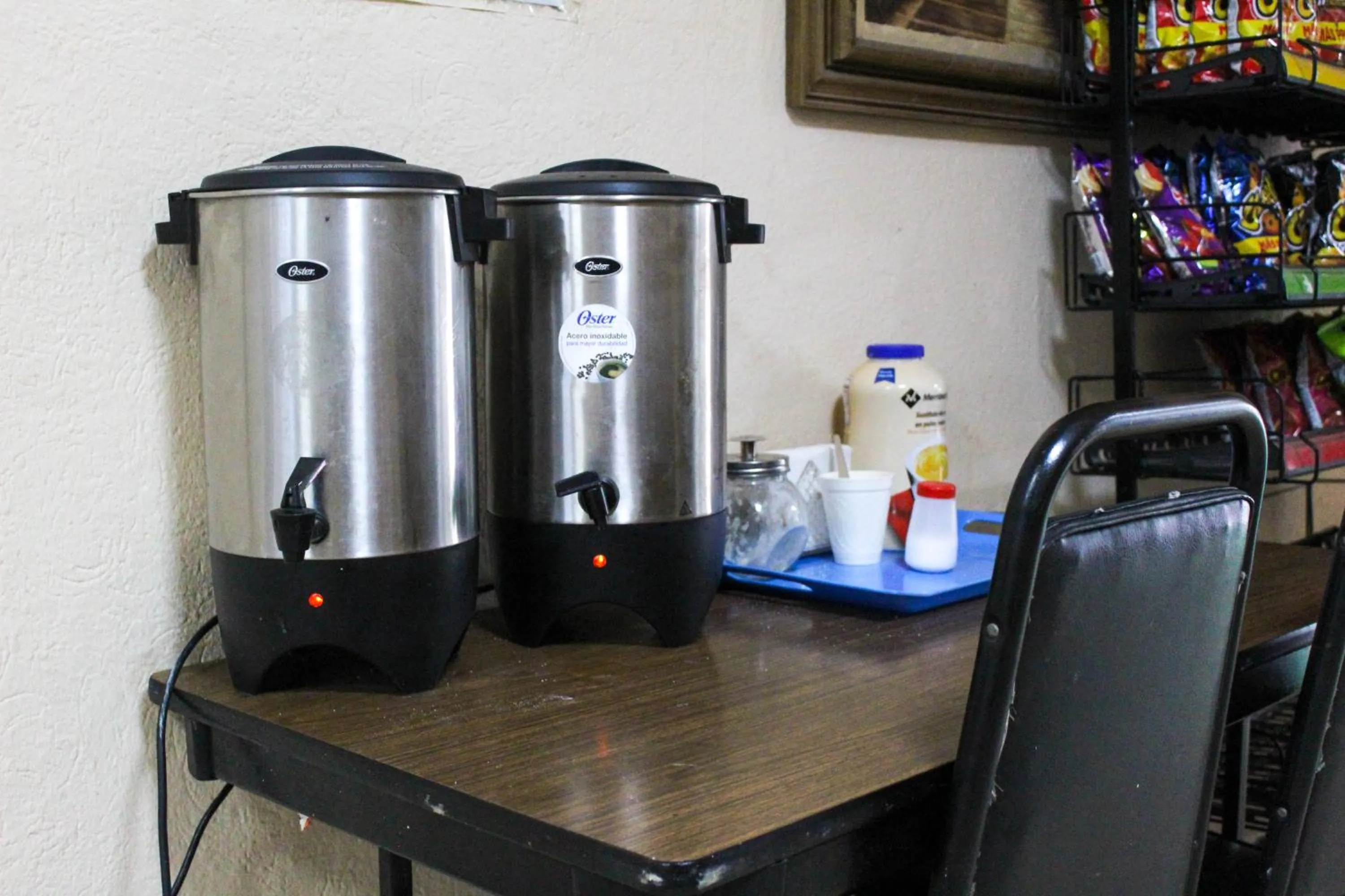 Coffee/tea facilities in Hotel Regis