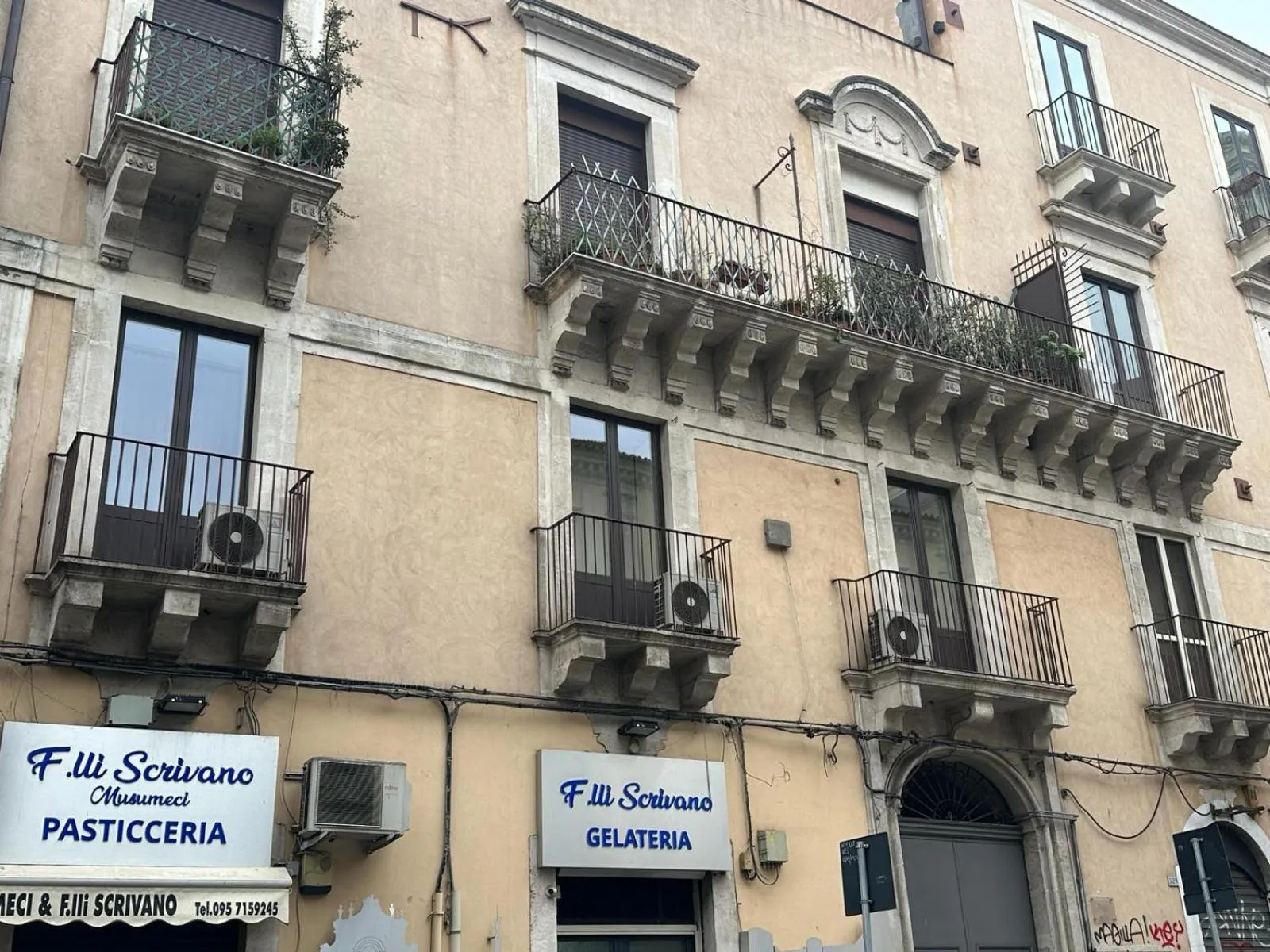Property building in Sikelia-sicilian rooms