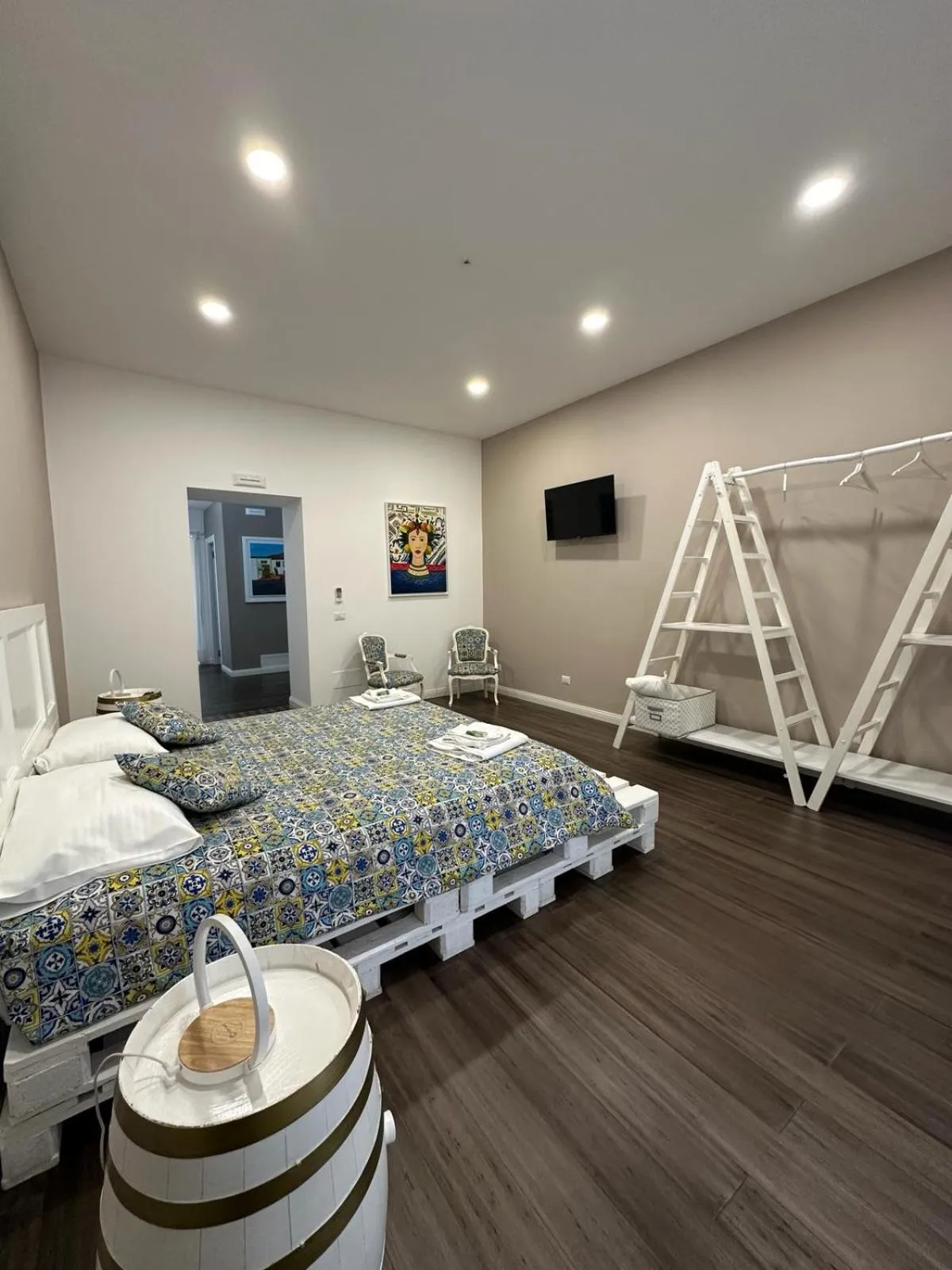 TV and multimedia, Bed in Sikelia-sicilian rooms