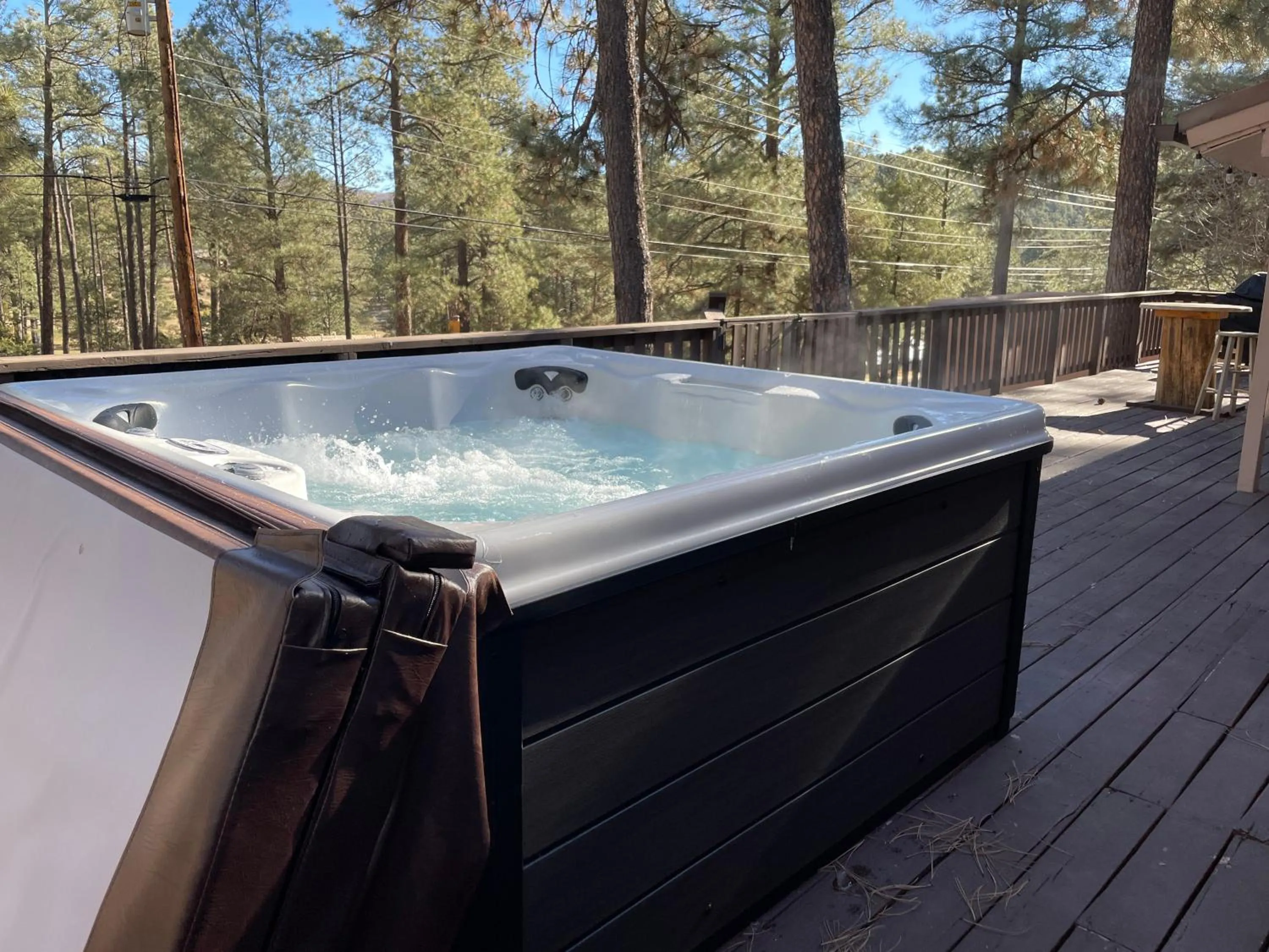 Property building in Elks Landing