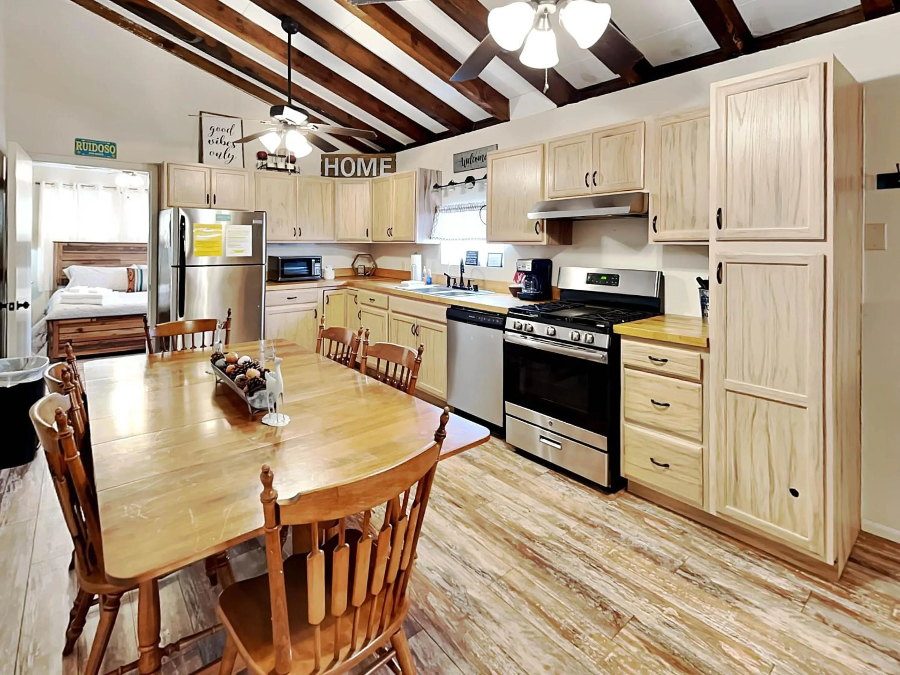 Property building in Elks Landing