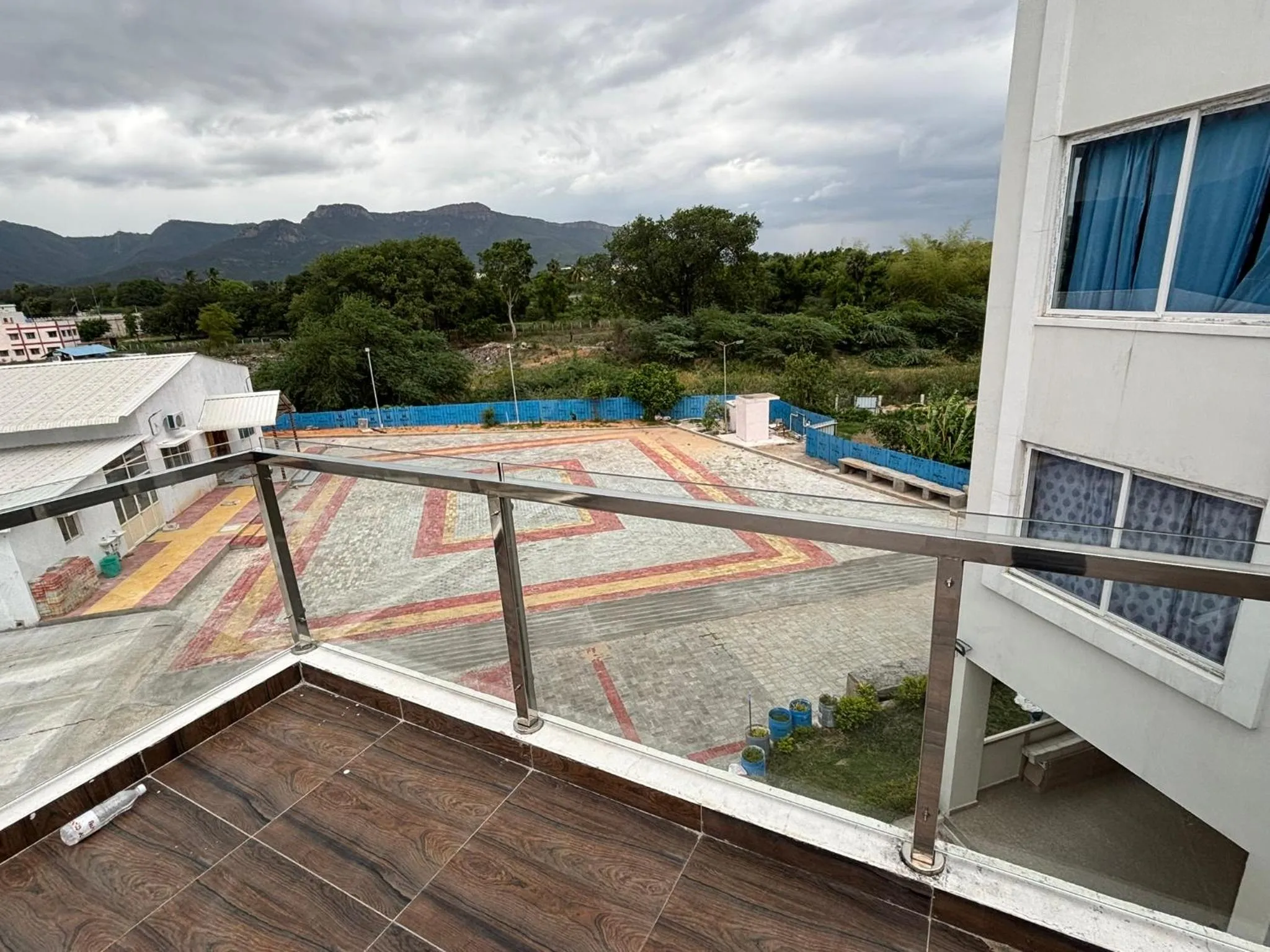 Property building in Srinivasa Hotel