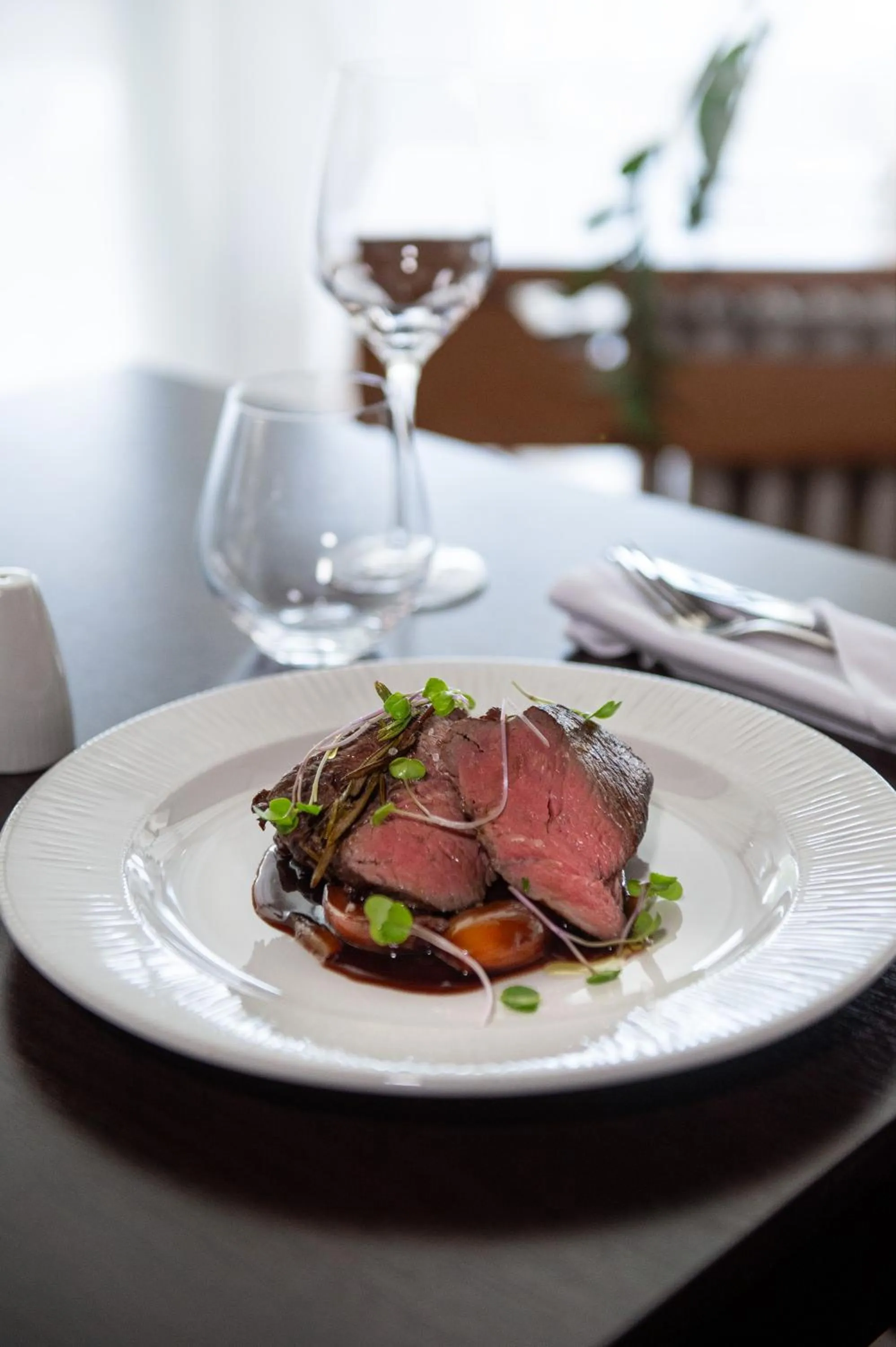 Restaurant/places to eat in Hotel Cascade