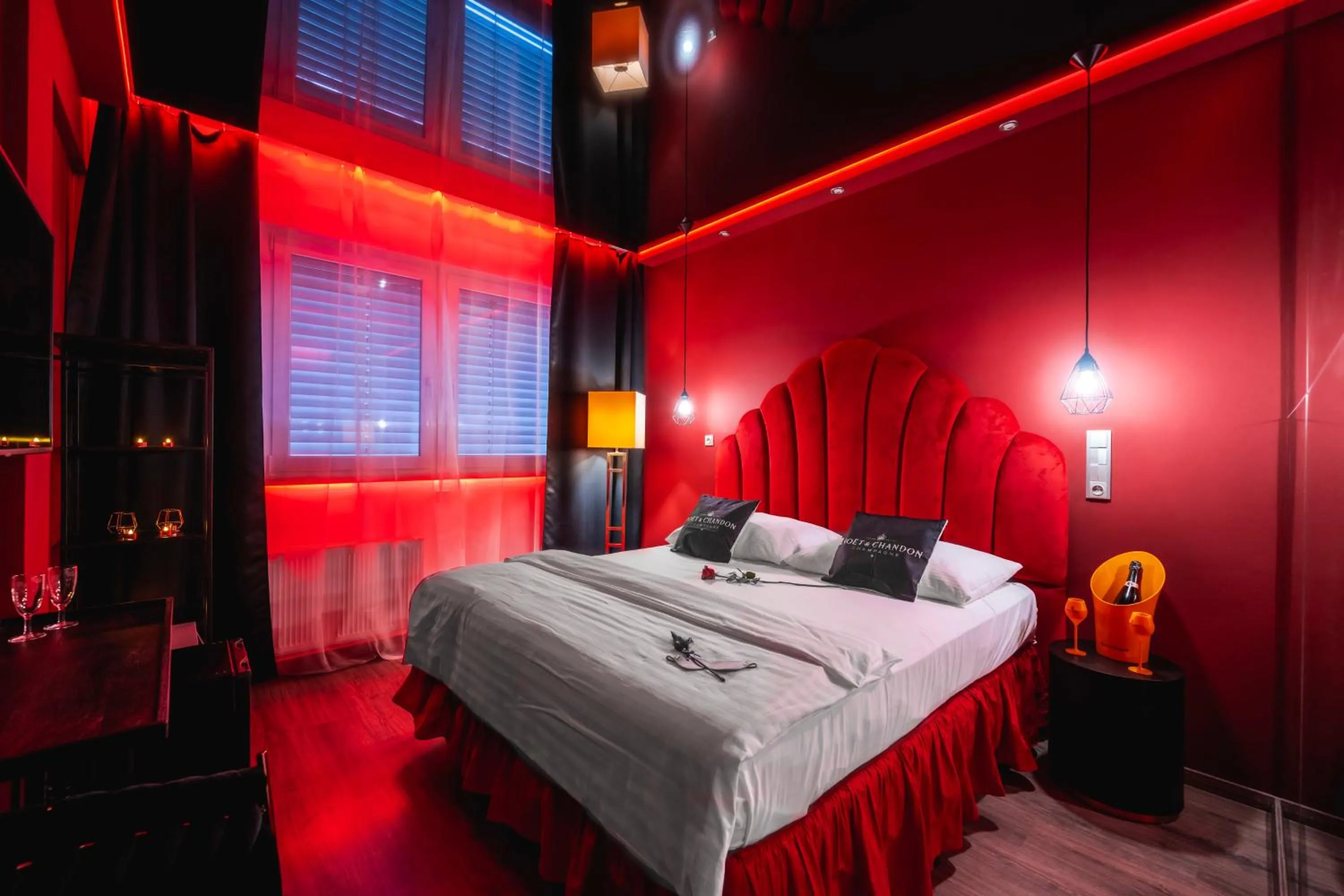 Photo of the whole room, Bed in Hotel Aura Design & Garden Pool