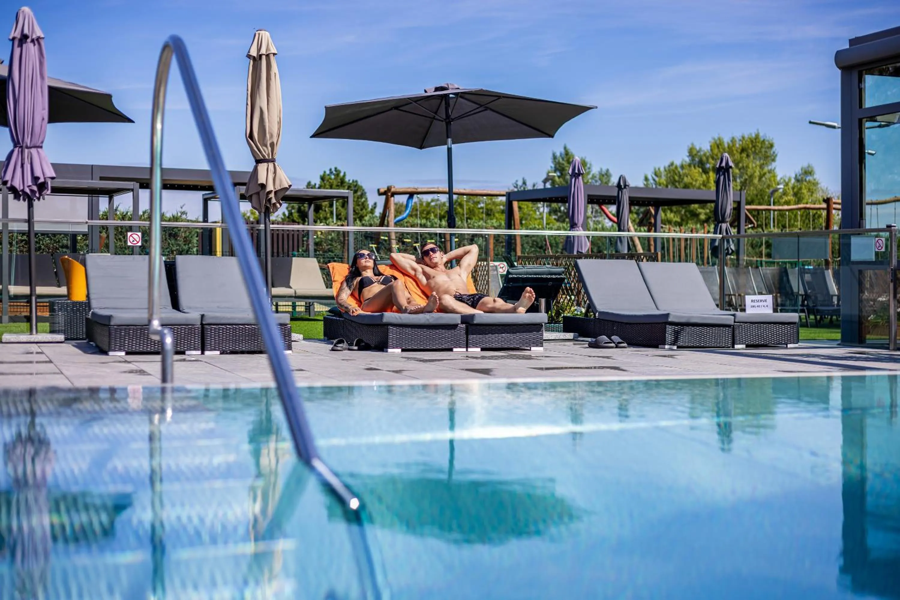 Swimming pool in Hotel Aura Design & Garden Pool