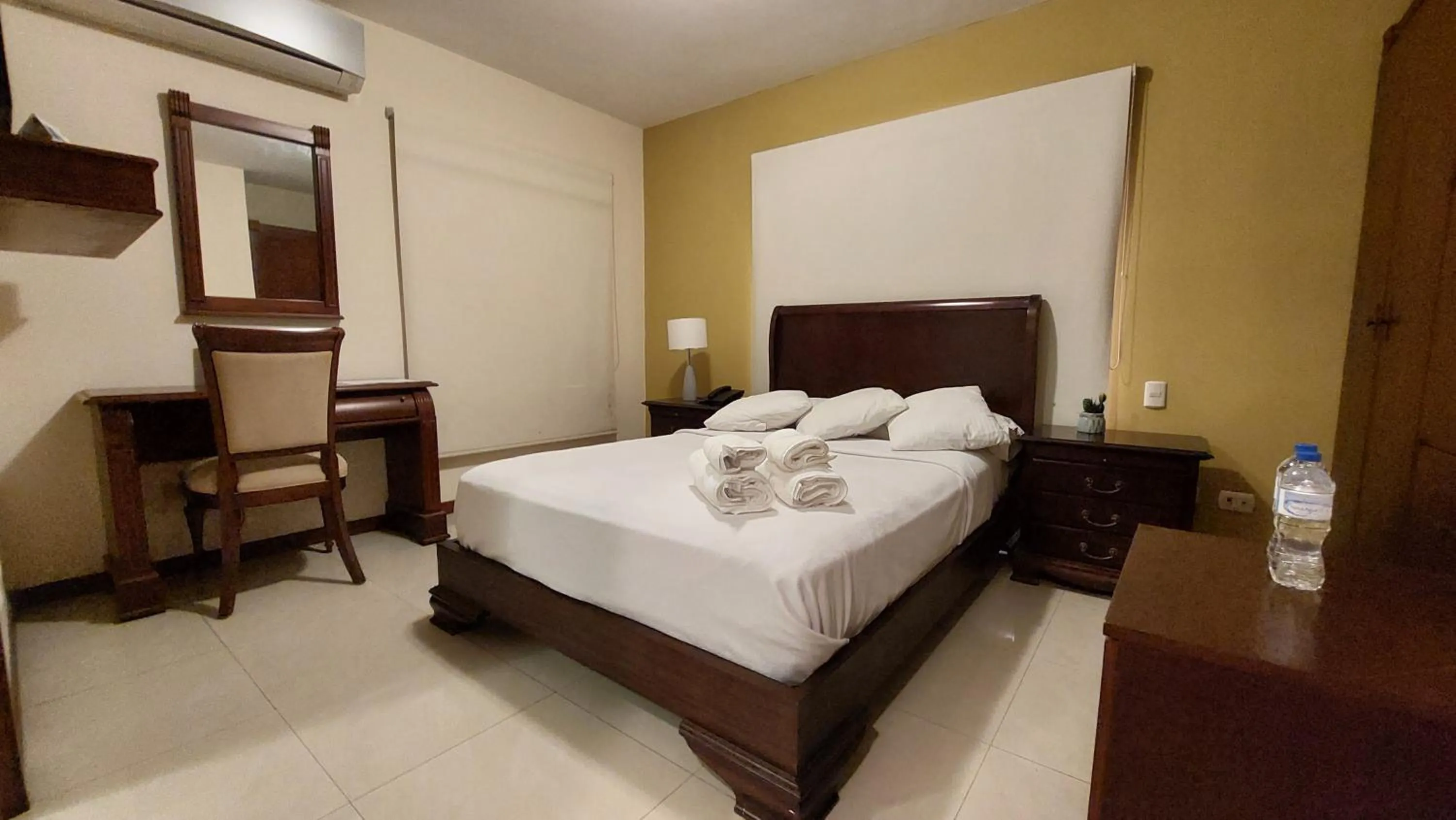 Bed in Hotel Voyager Manta