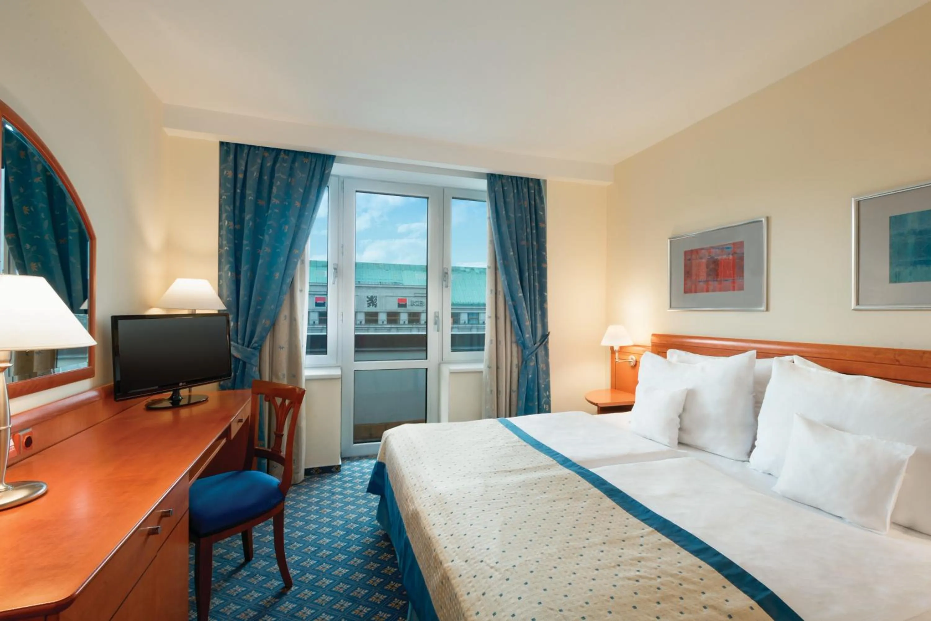 Area and facilities, Bed in Ramada Prague City Centre