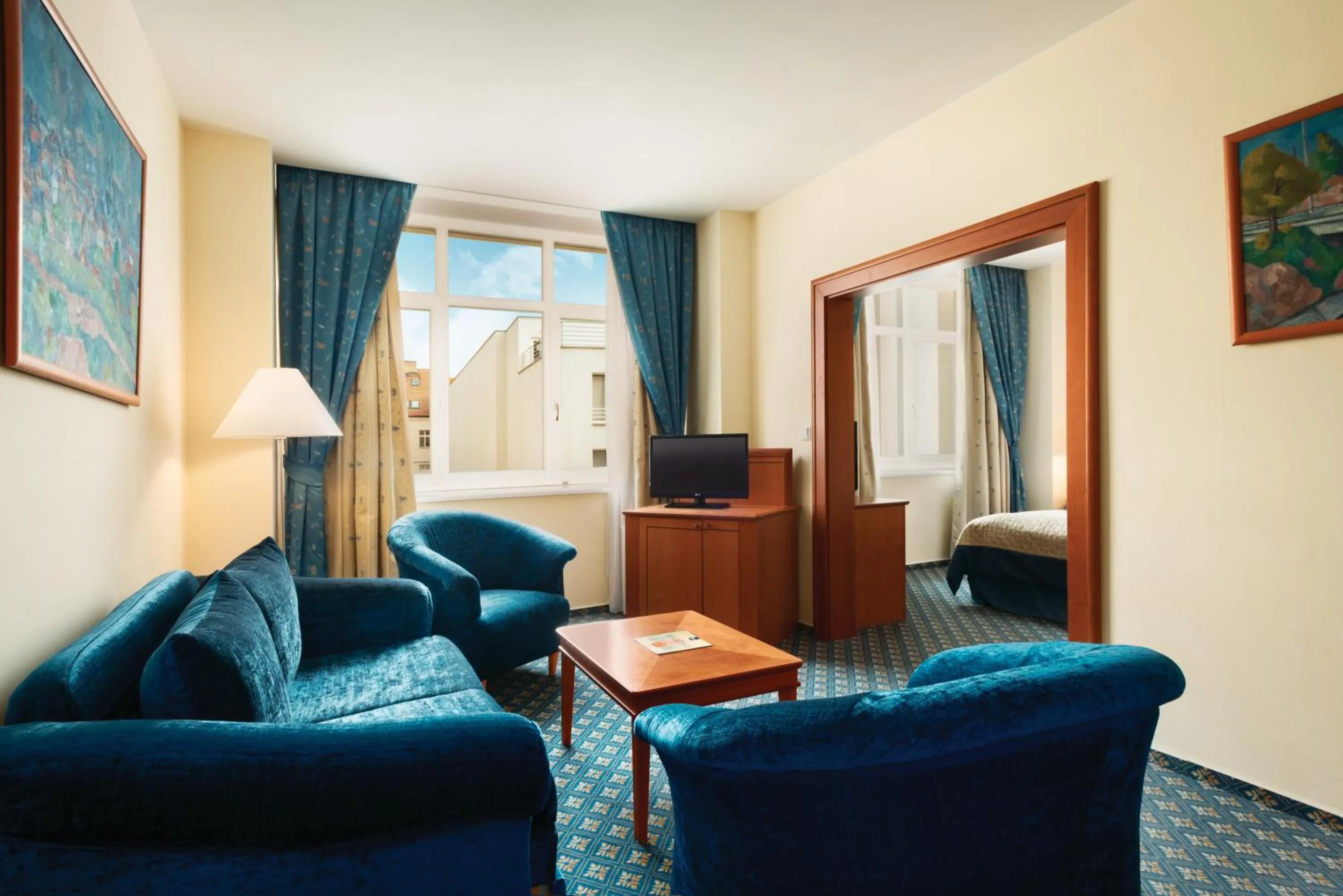 Living room in Ramada Prague City Centre
