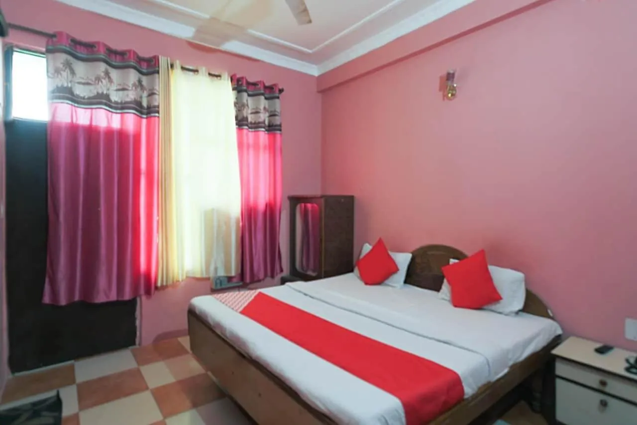 Bedroom in Hotel O Alfa