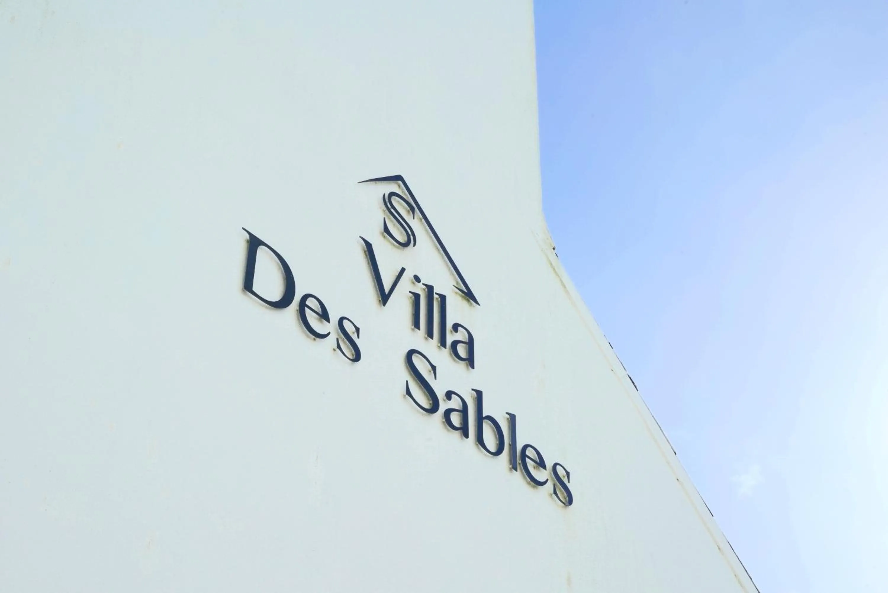 Property logo or sign in La Villa des Sables