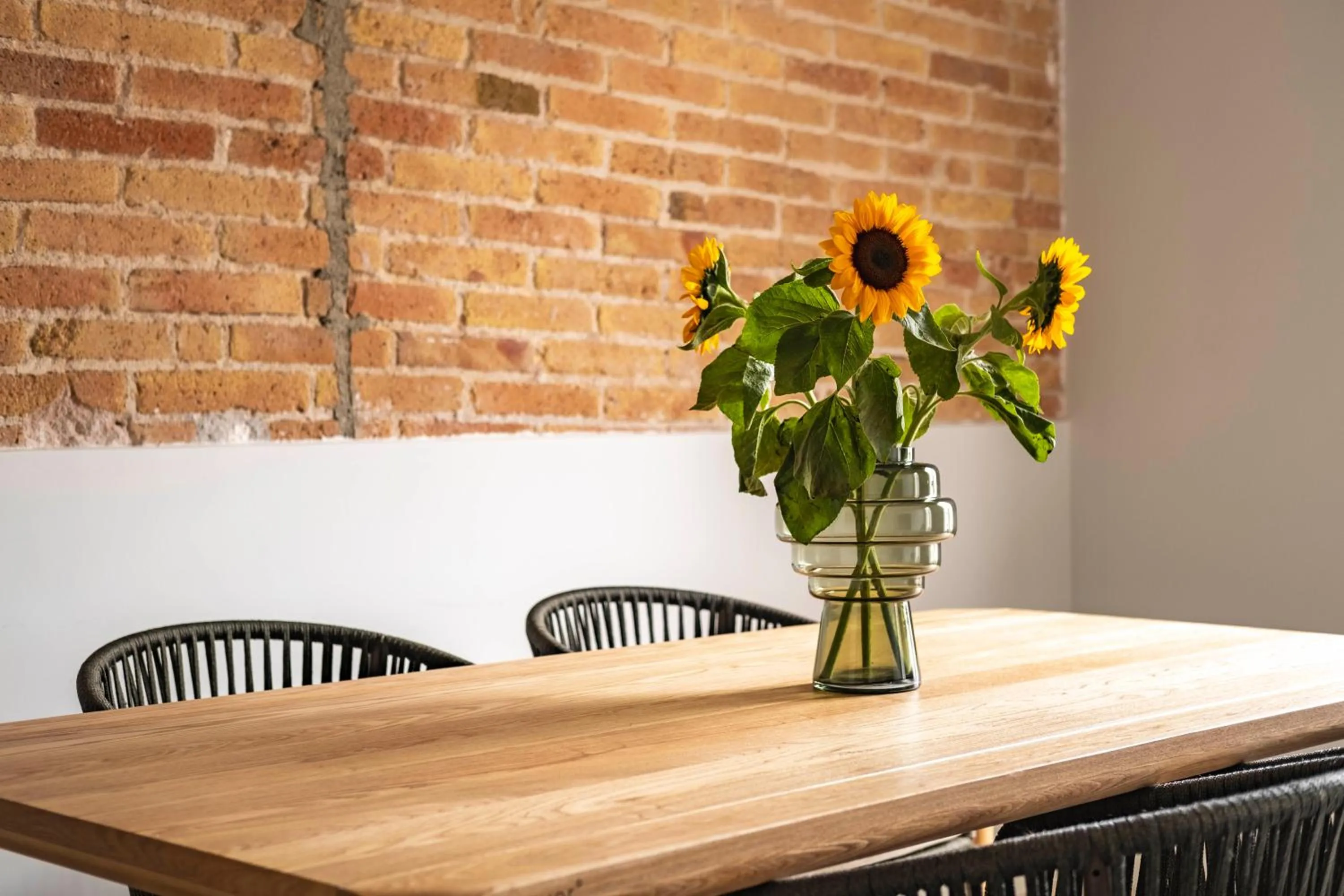 Dining area in Aspasios Garden Apartments