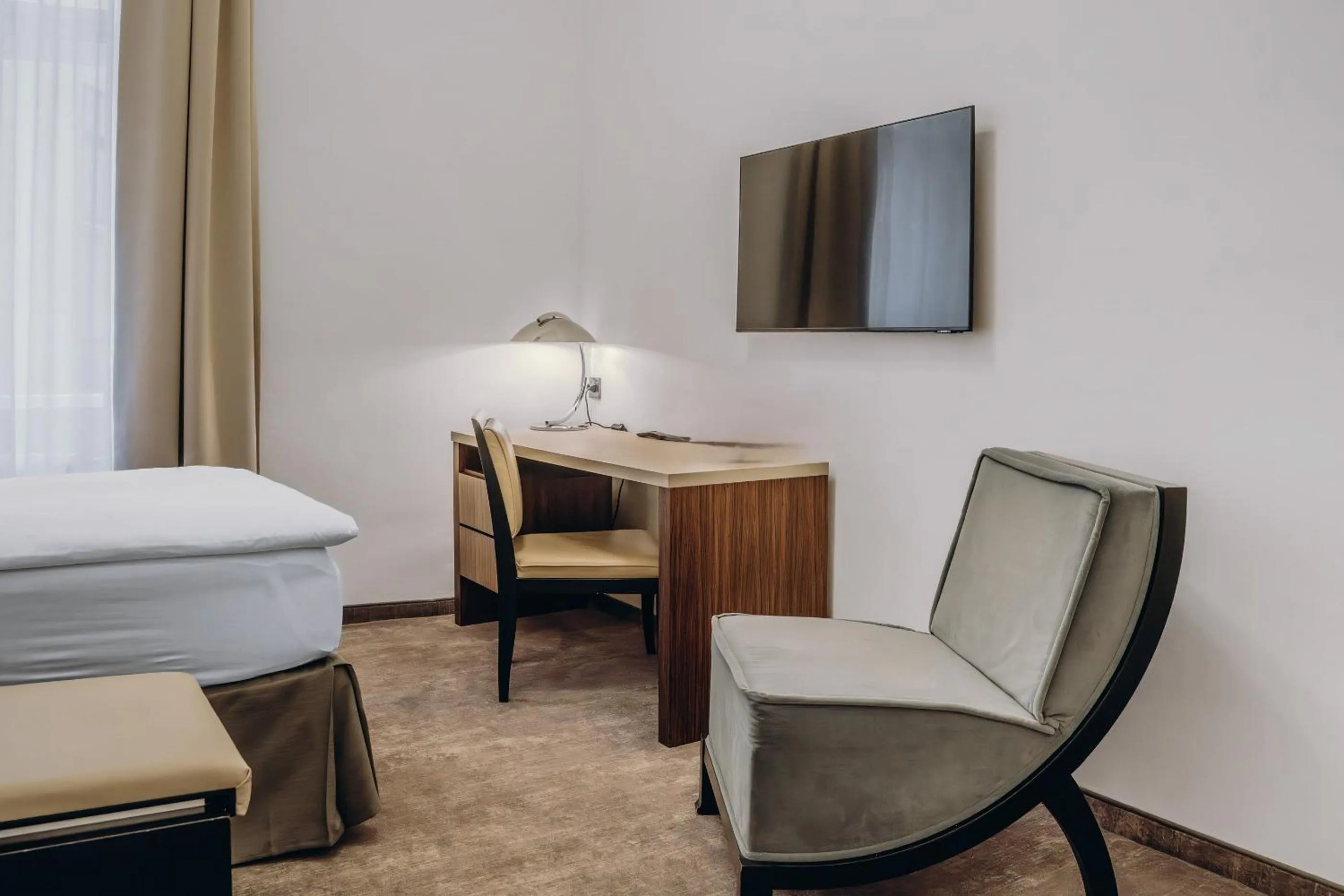 TV and multimedia, Bed in Esplanade Self Check-in Hotel