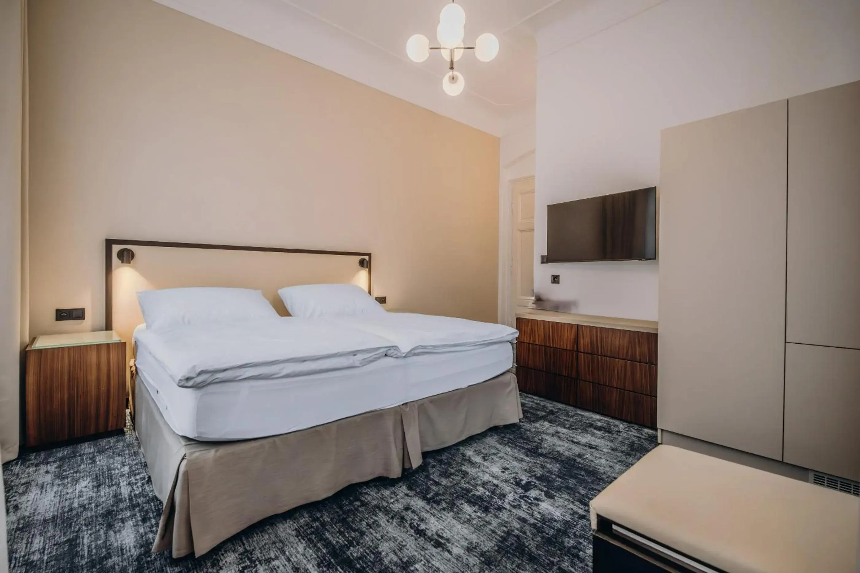 Deluxe Double Room - single occupancy in Esplanade Carlsbad Deluxe Double Room - single occupancy in Esplanade Carlsbad