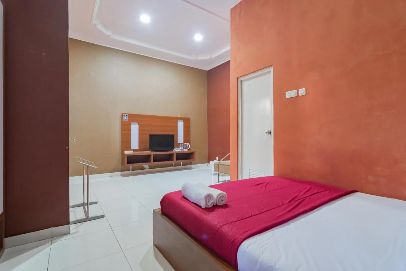 Bedroom, Bed in Hotel Markoni Pamanukan Mitra RedDoorz