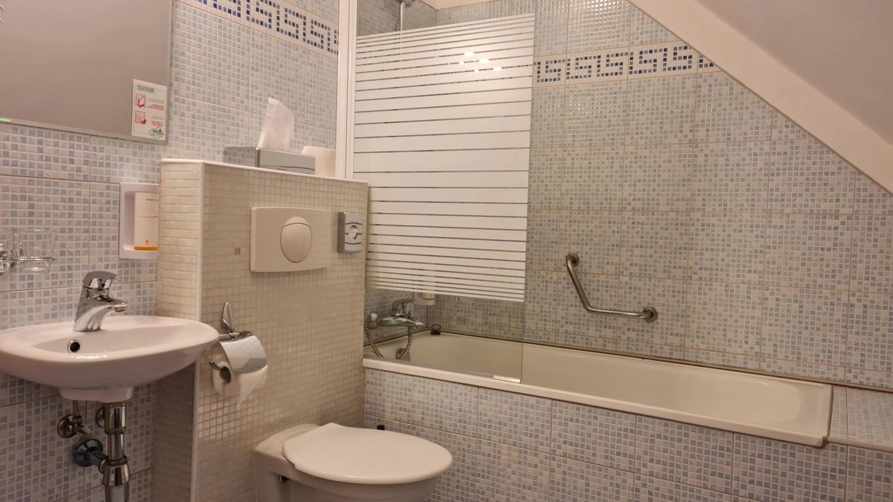 Bathroom in Hotel La Passionaria