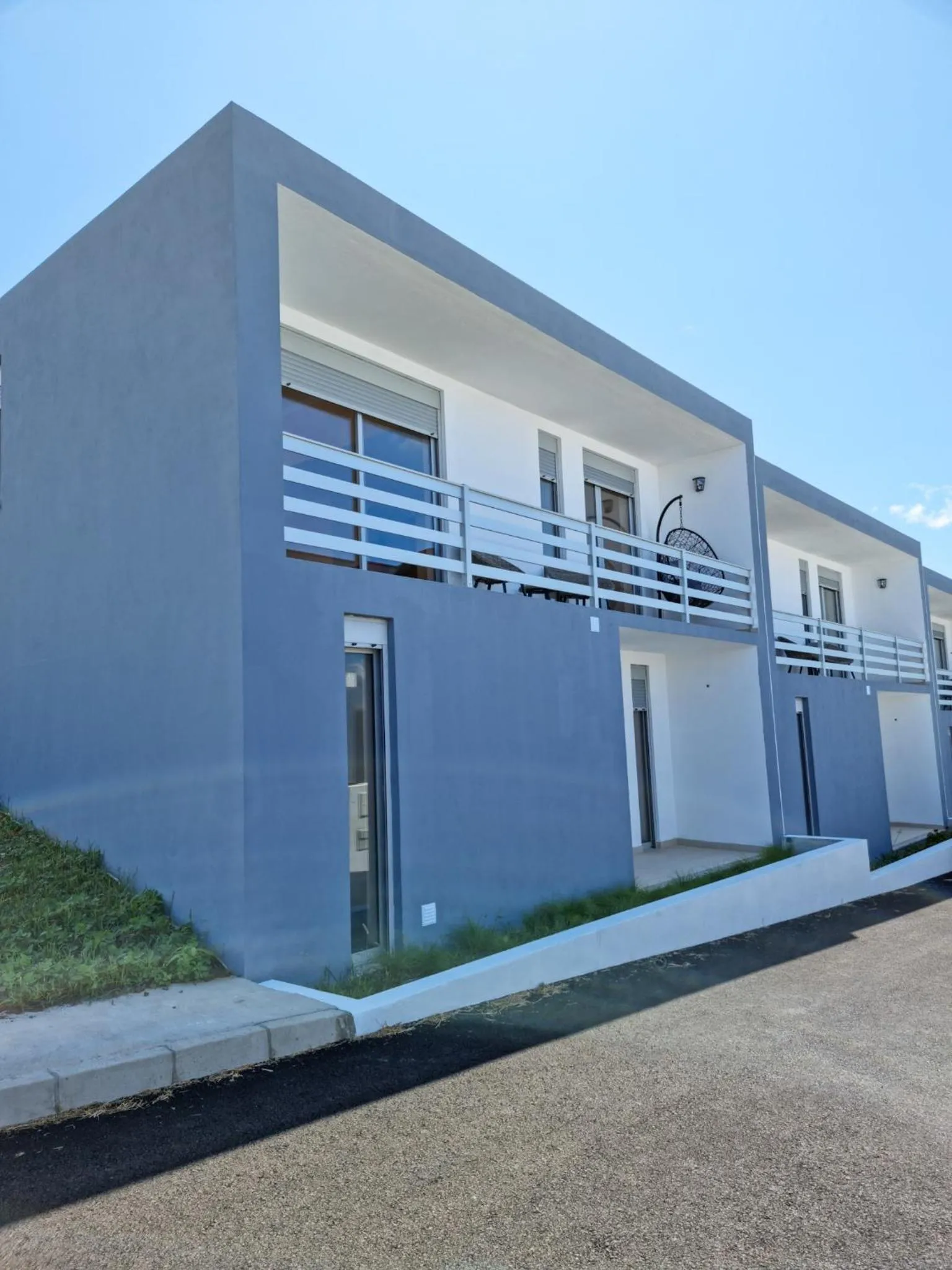 Property building in Villas do Mar
