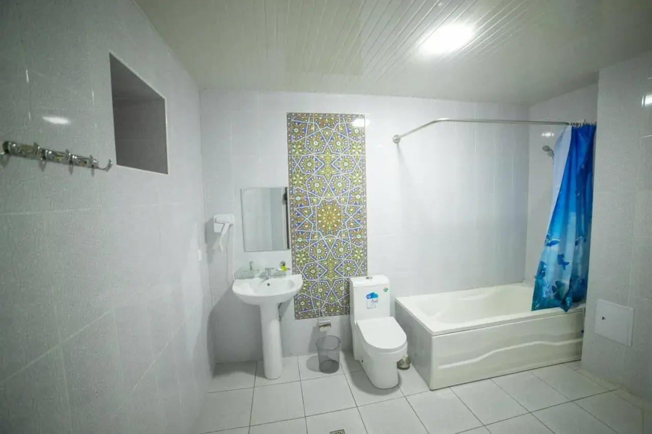 Twin Room - single occupancy in Sultanat Hotel Twin Room - single occupancy in Sultanat Hotel