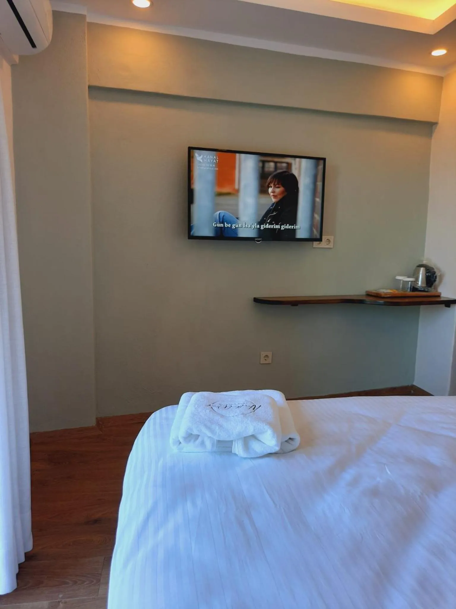 TV and multimedia in NORTH WIND HOTELS - Karaburun