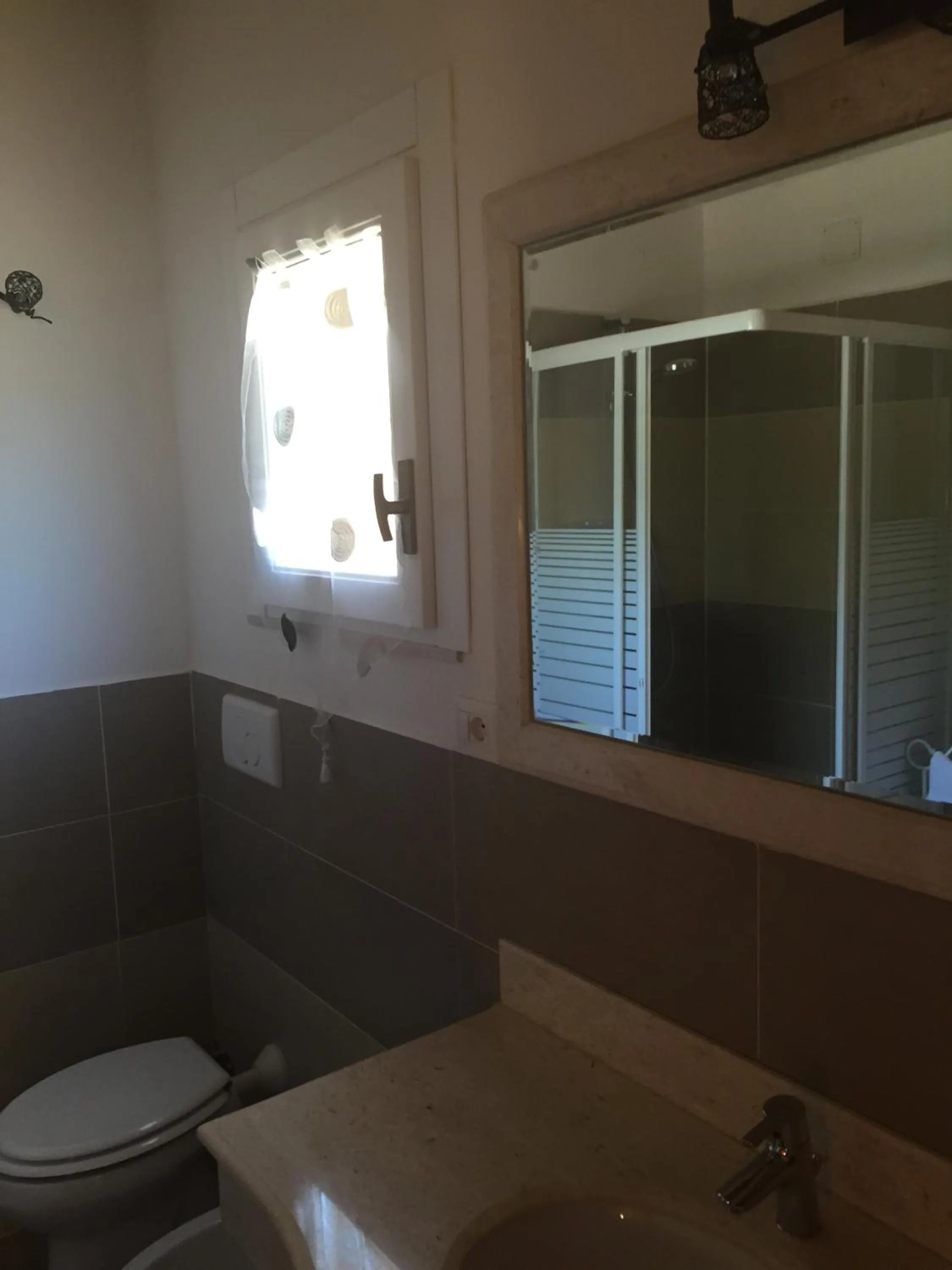 Bathroom in Aquila Di Mare