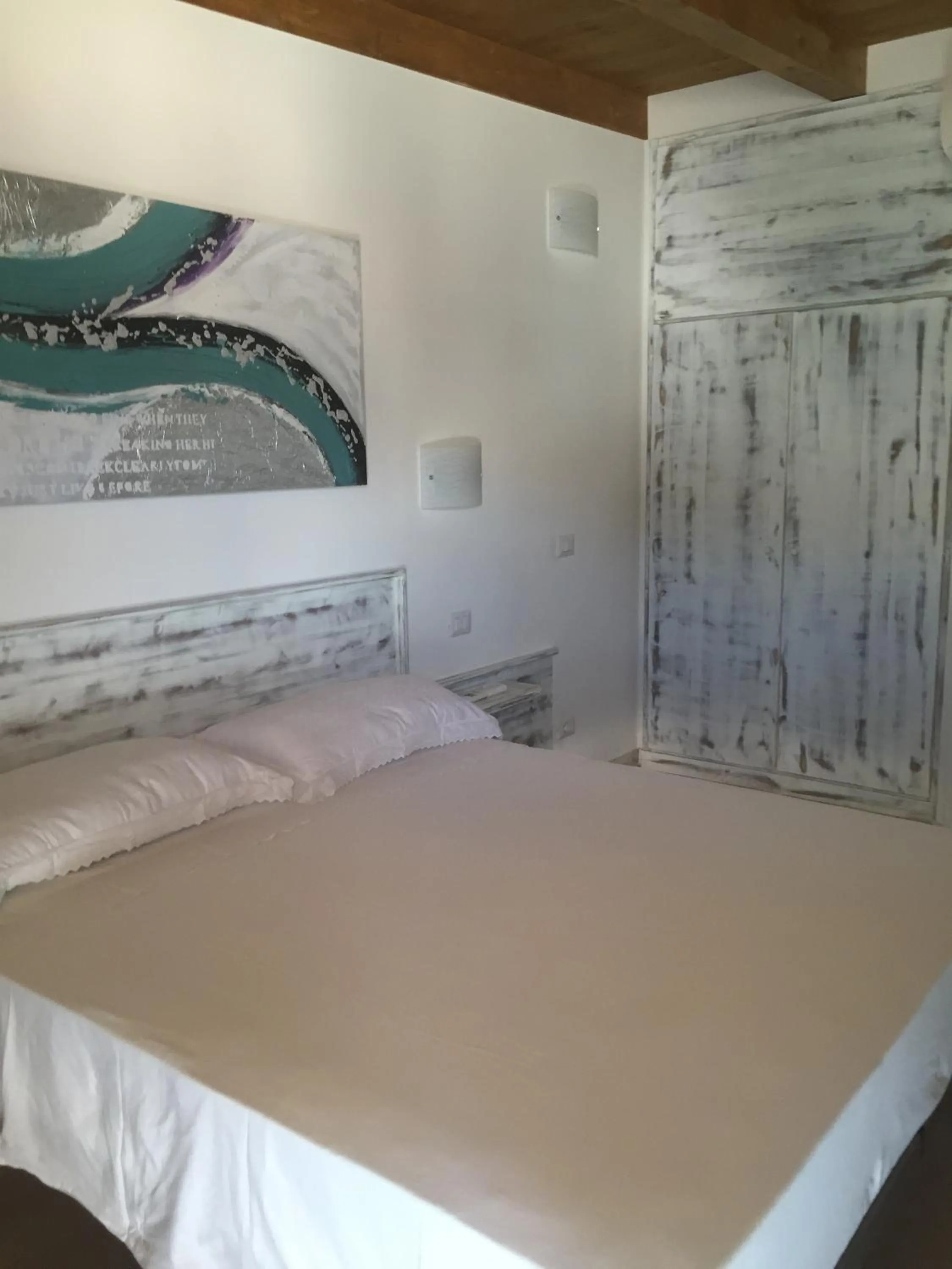 Bed in Aquila Di Mare