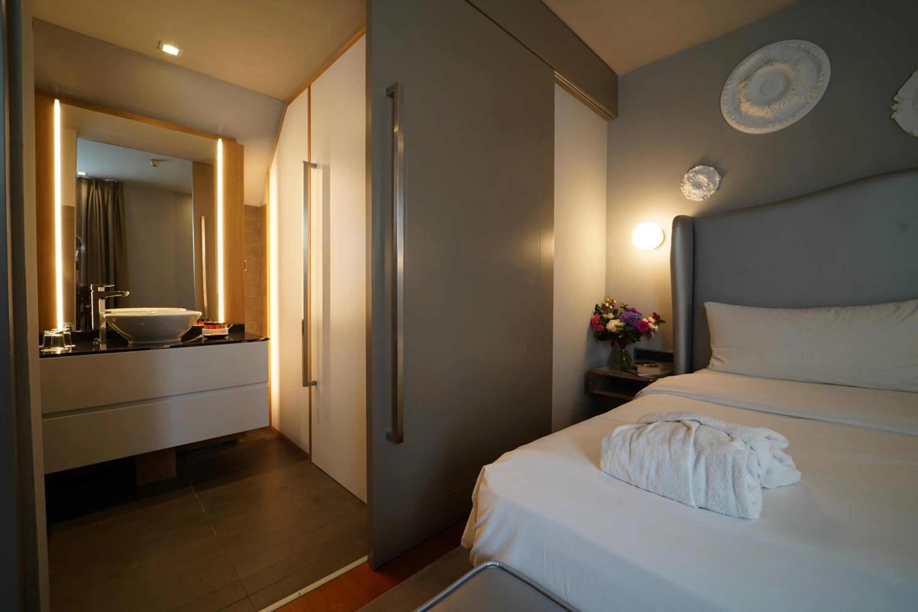 Bedroom, Bed in 987 Design Prague Hotel