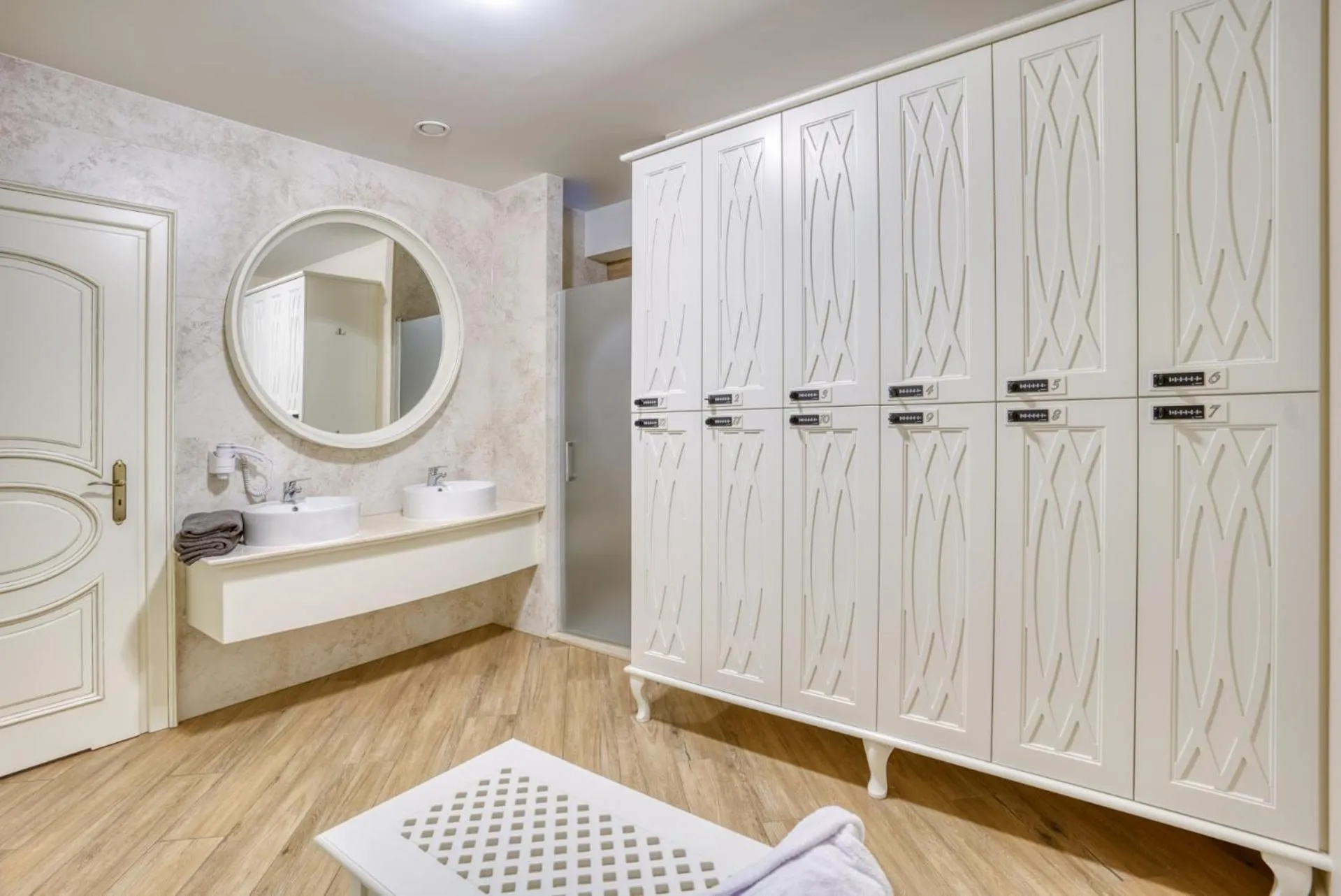 Swimming pool in Krupowka Mountain Resort SPA & Wellness - ZNIZKA FIRST MINUTE NA FERIE ZIMOWE!!!