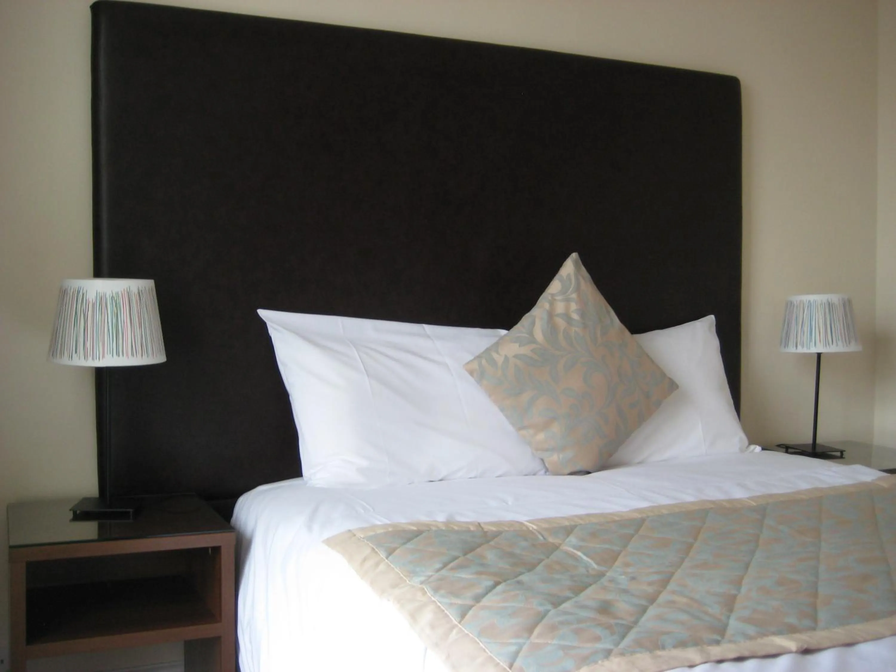 Bedroom, Bed in The Star and Garter Hotel