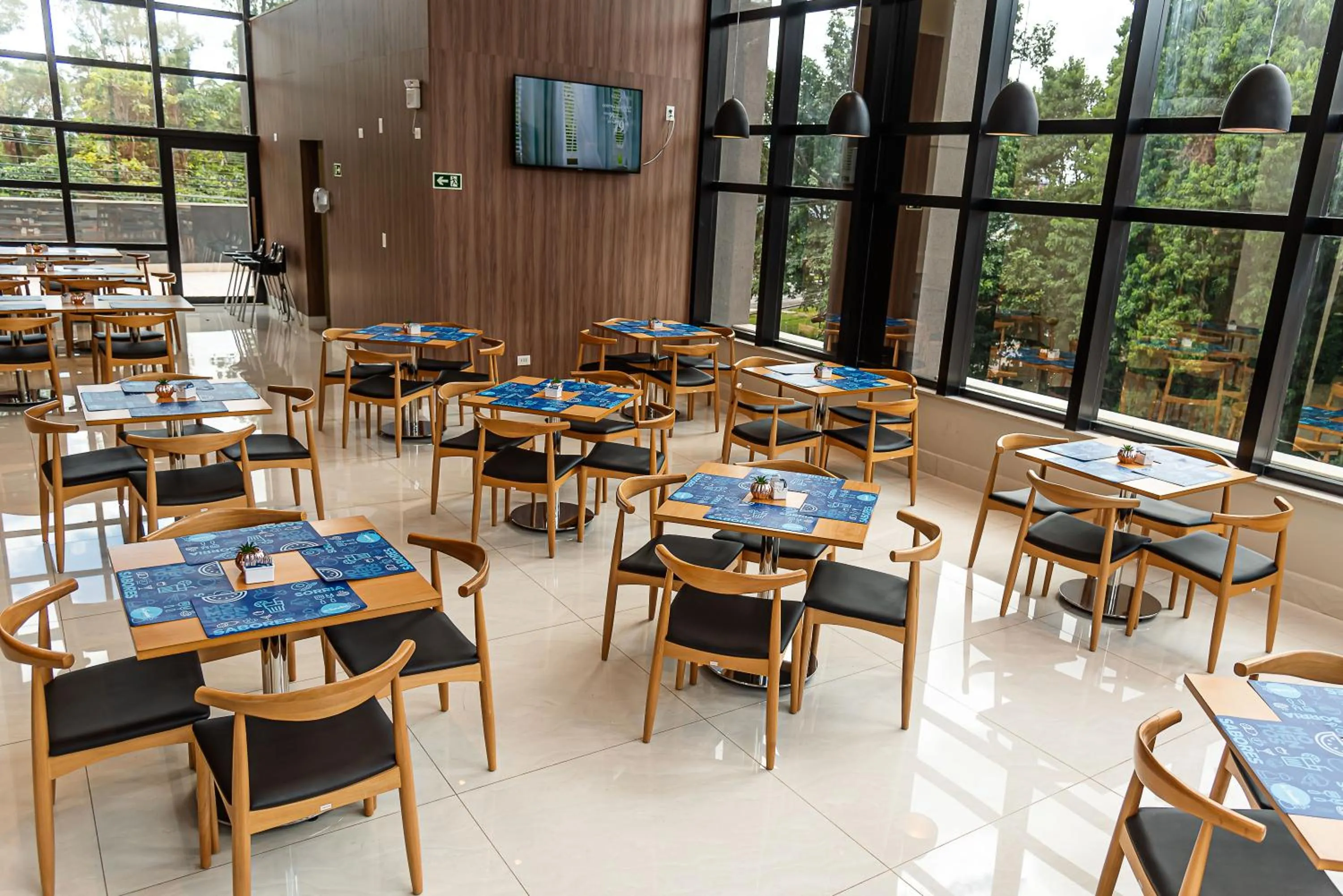 Restaurant/places to eat in Rio Hotel by Bourbon Maringá