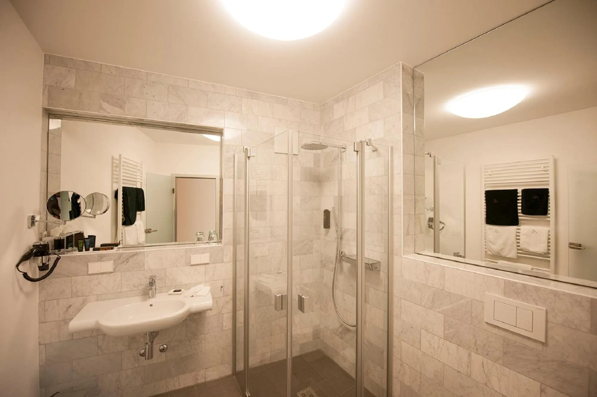 Bathroom in Romantik Hotel Meisenheimer Hof