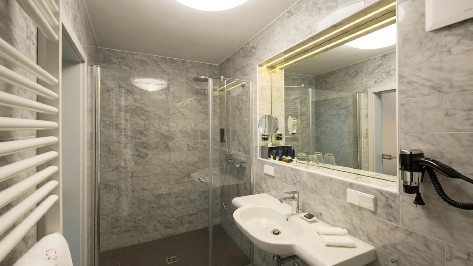 Bathroom in Romantik Hotel Meisenheimer Hof