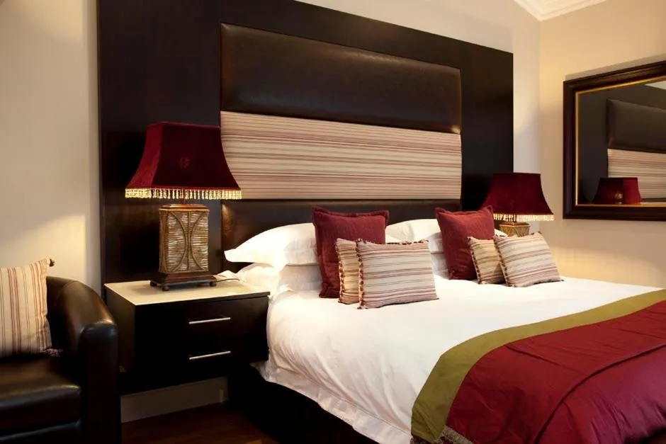 Bed in Forest Manor Boutique Guesthouse