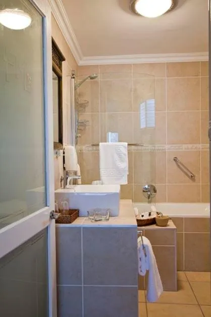 Shower in Forest Manor Boutique Guesthouse