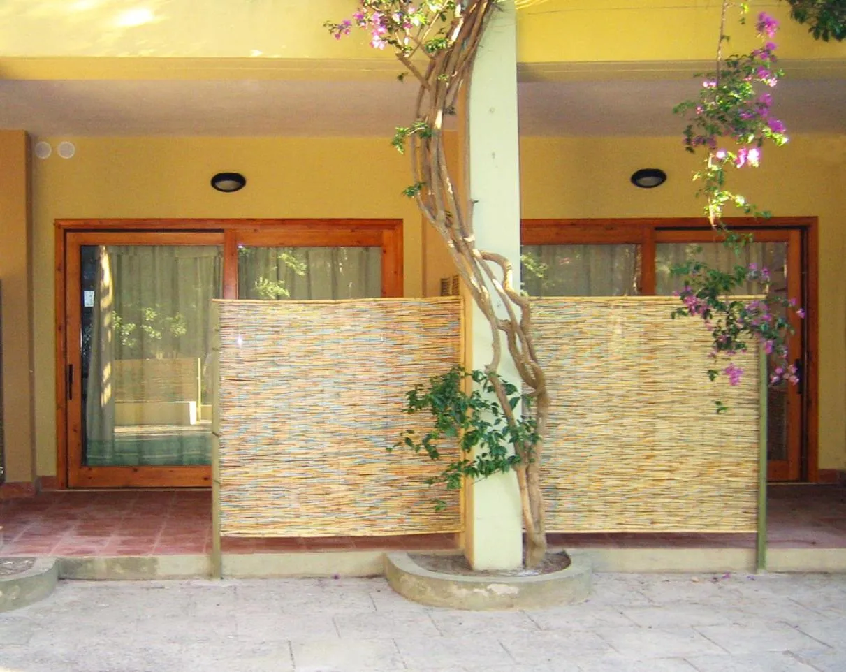 Facade/entrance in Abbaechelu