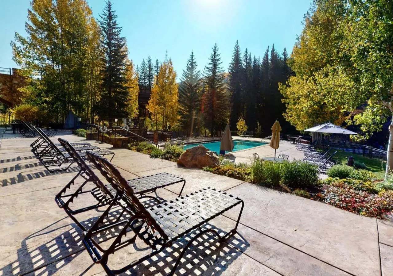 Garden in Lion Square Lodge Condos by TO