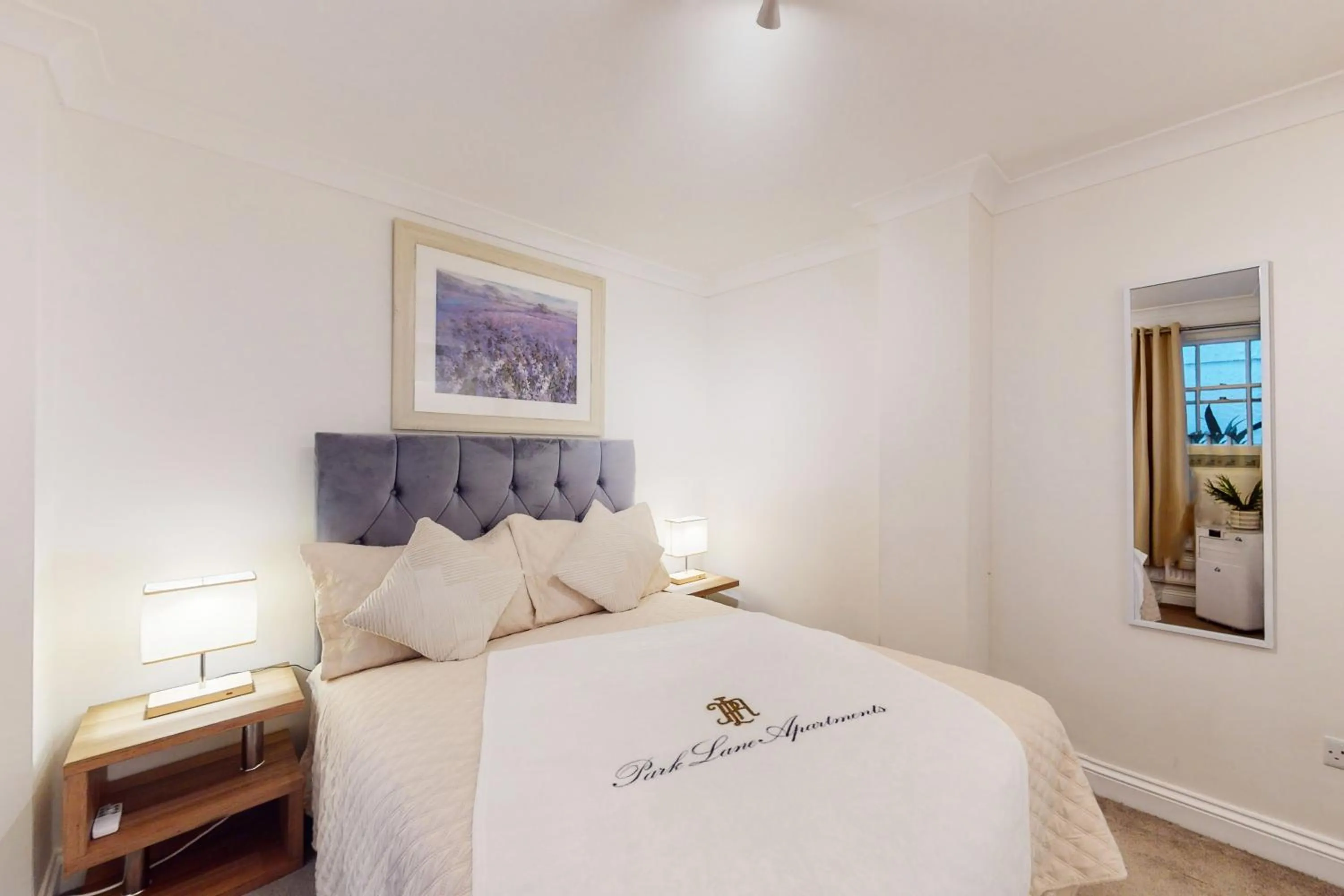 Bed in Park Lane Apartments Baker Street