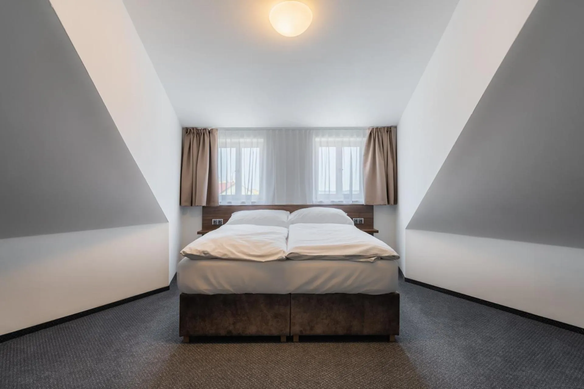 View (from property/room), Bed in EA Hotel Victoria