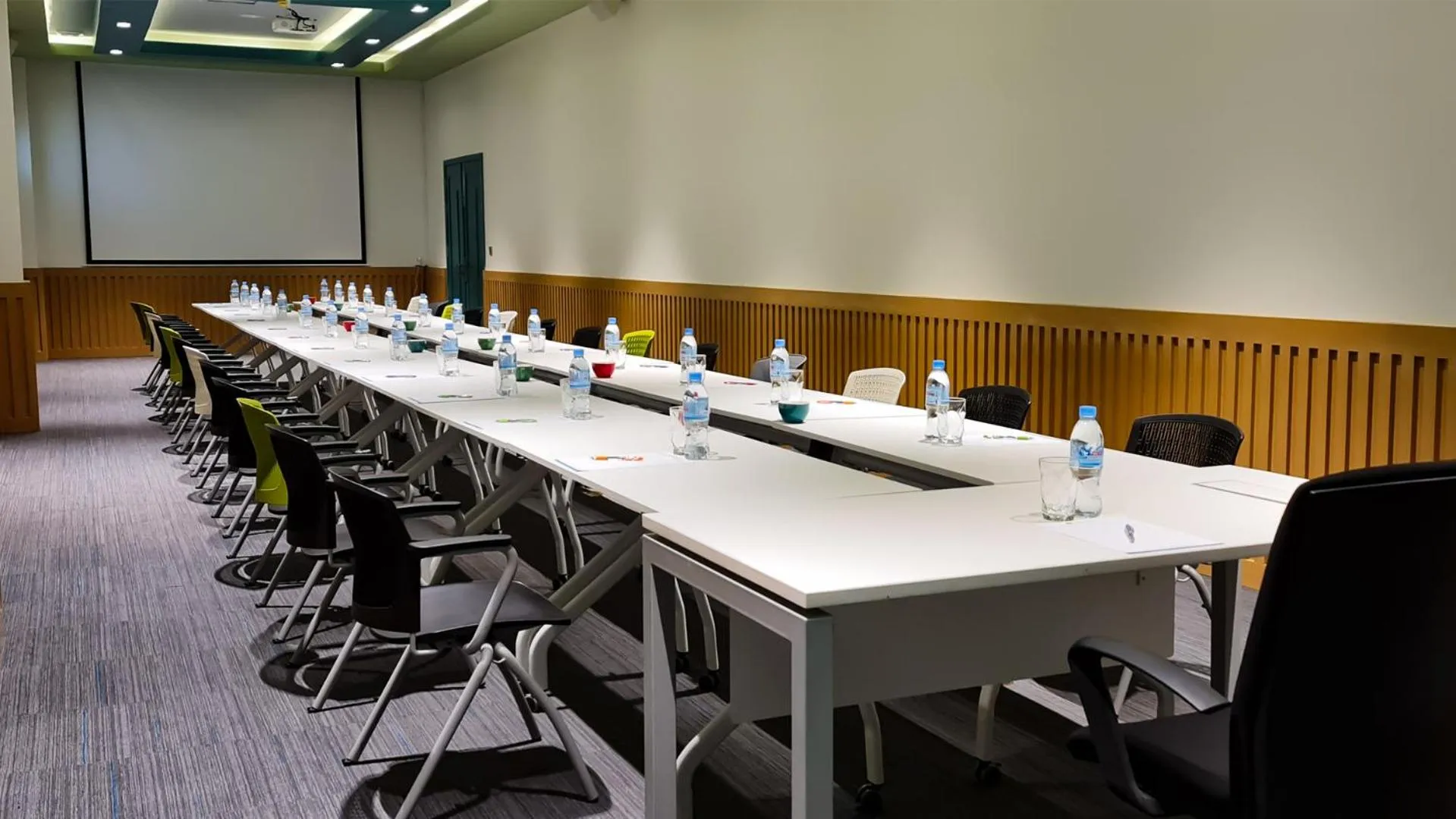 Business facilities in Vakara Hotel Kep