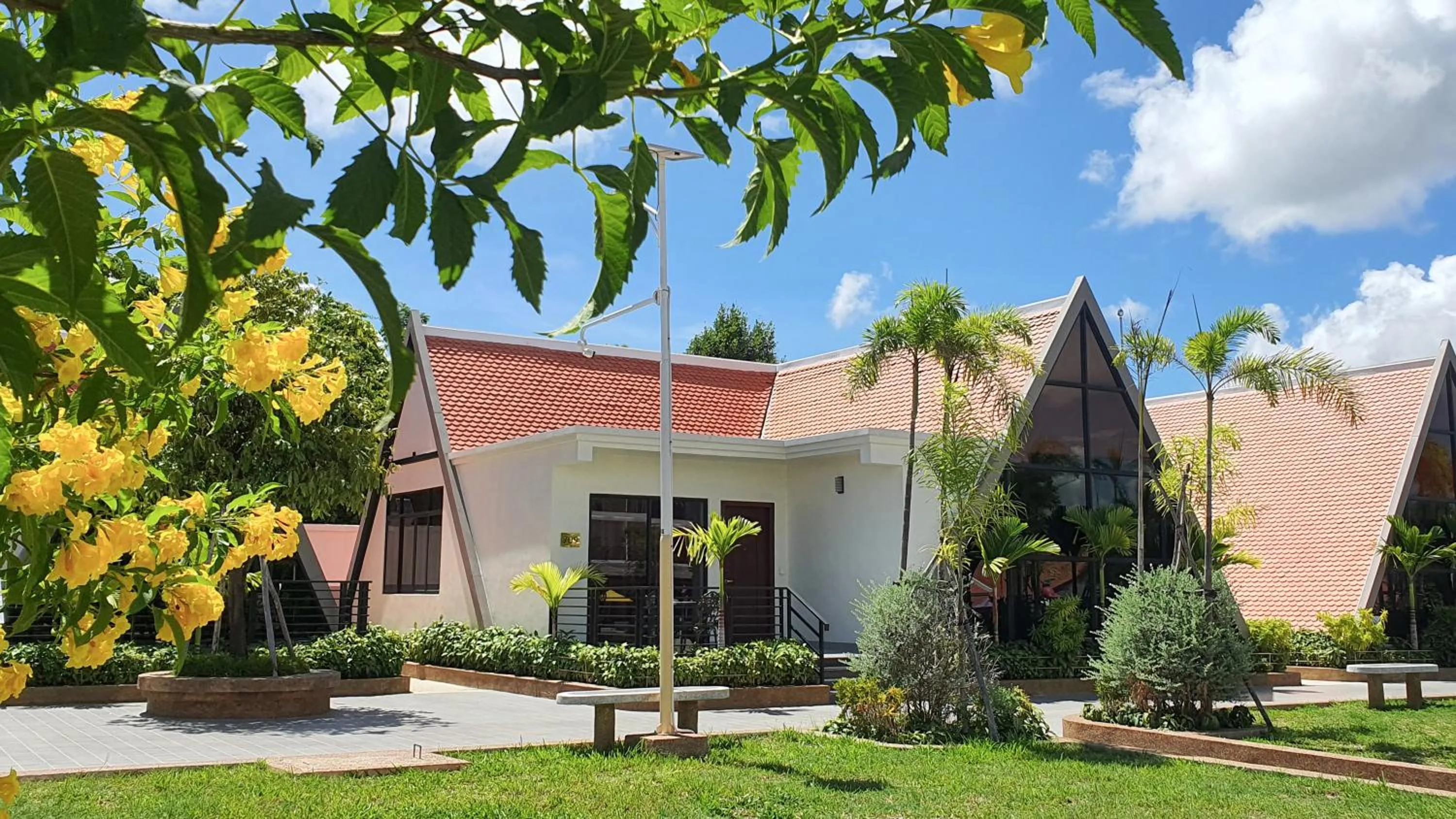 Property building in Vakara Hotel Kep